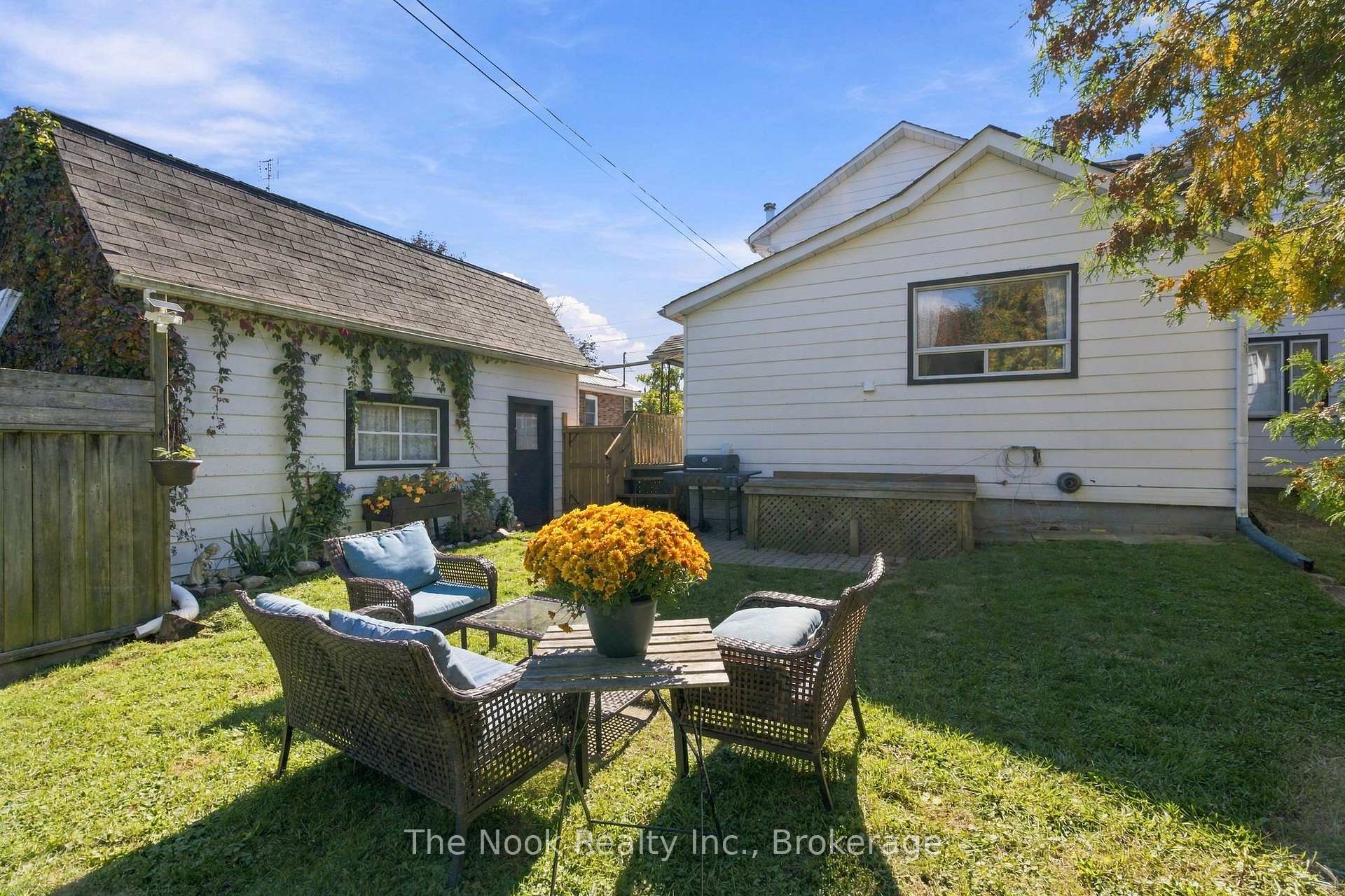 Photo 46 of 64 Wellington Street, Clarington, Bowmanville — HOMEH