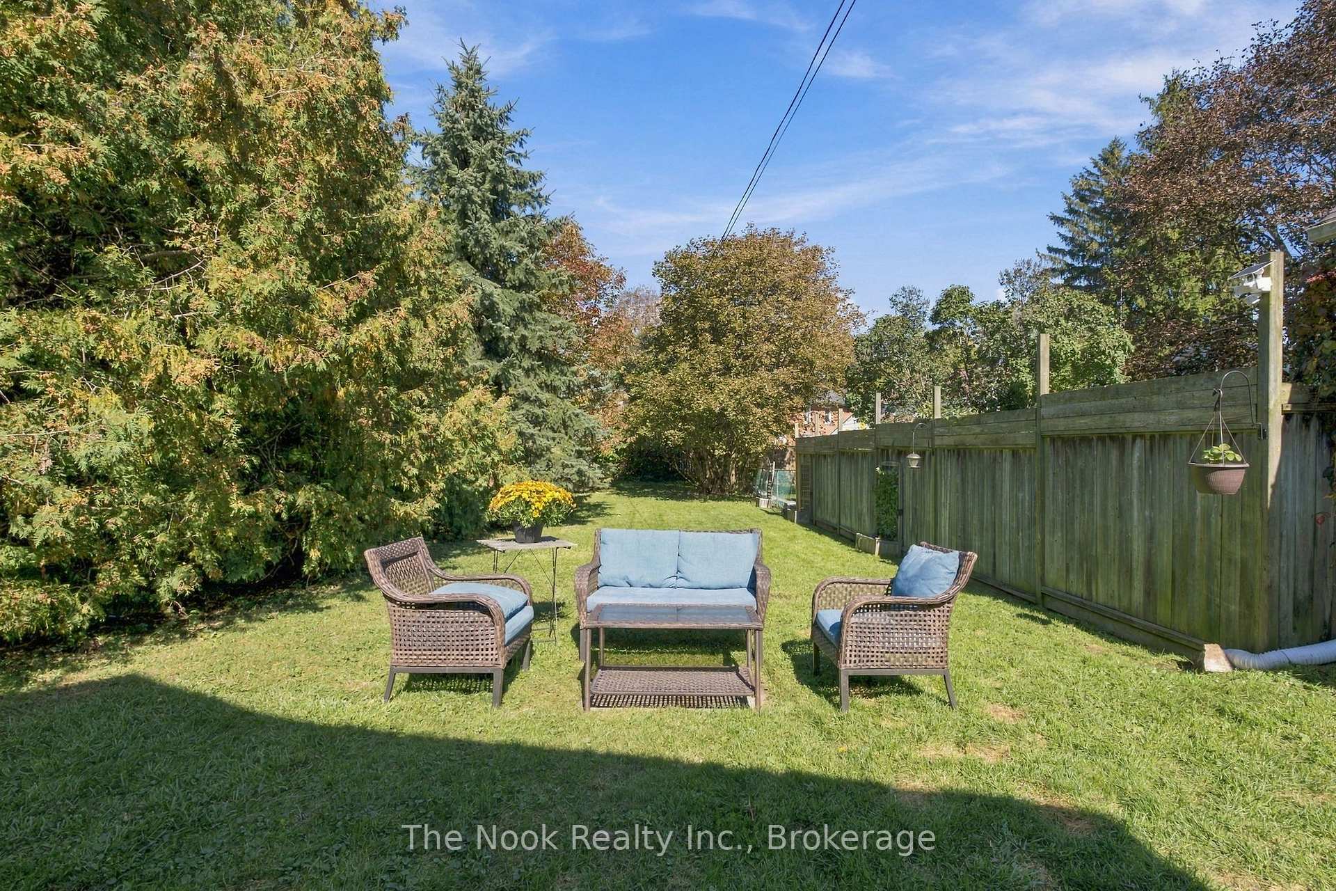 Photo 48 of 64 Wellington Street, Clarington, Bowmanville — HOMEH