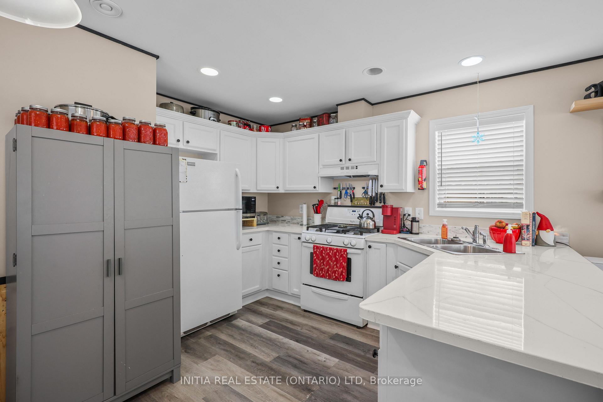 Photo 4 of Unit 57, 2189 Dundas Street, London, East I — HOMEH