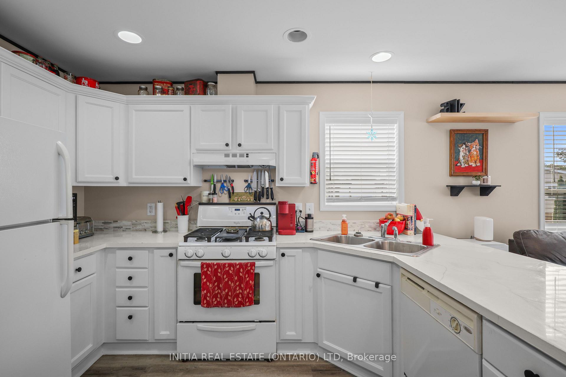 Photo 5 of Unit 57, 2189 Dundas Street, London, East I — HOMEH