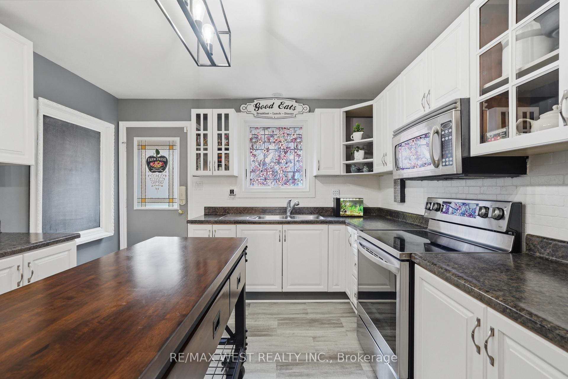 Photo 10 of 515 Berkindale Drive, Hamilton, Riverdale — HOMEH