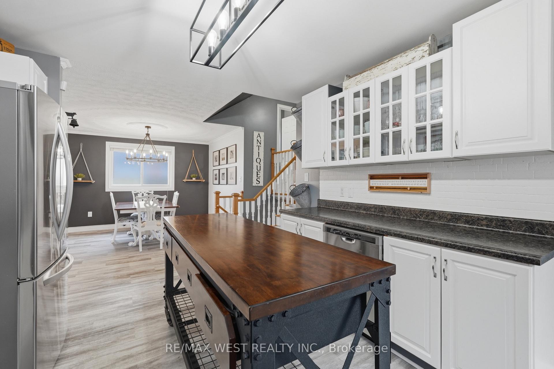Photo 13 of 515 Berkindale Drive, Hamilton, Riverdale — HOMEH