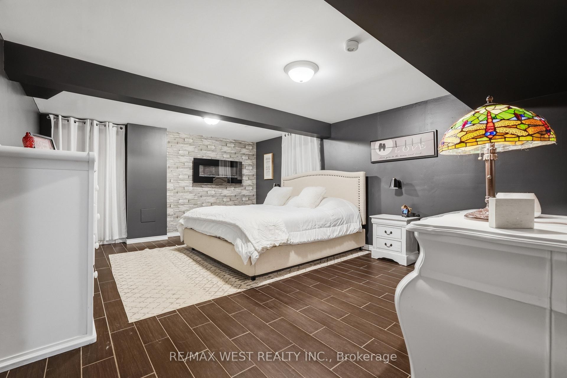 Photo 17 of 515 Berkindale Drive, Hamilton, Riverdale — HOMEH