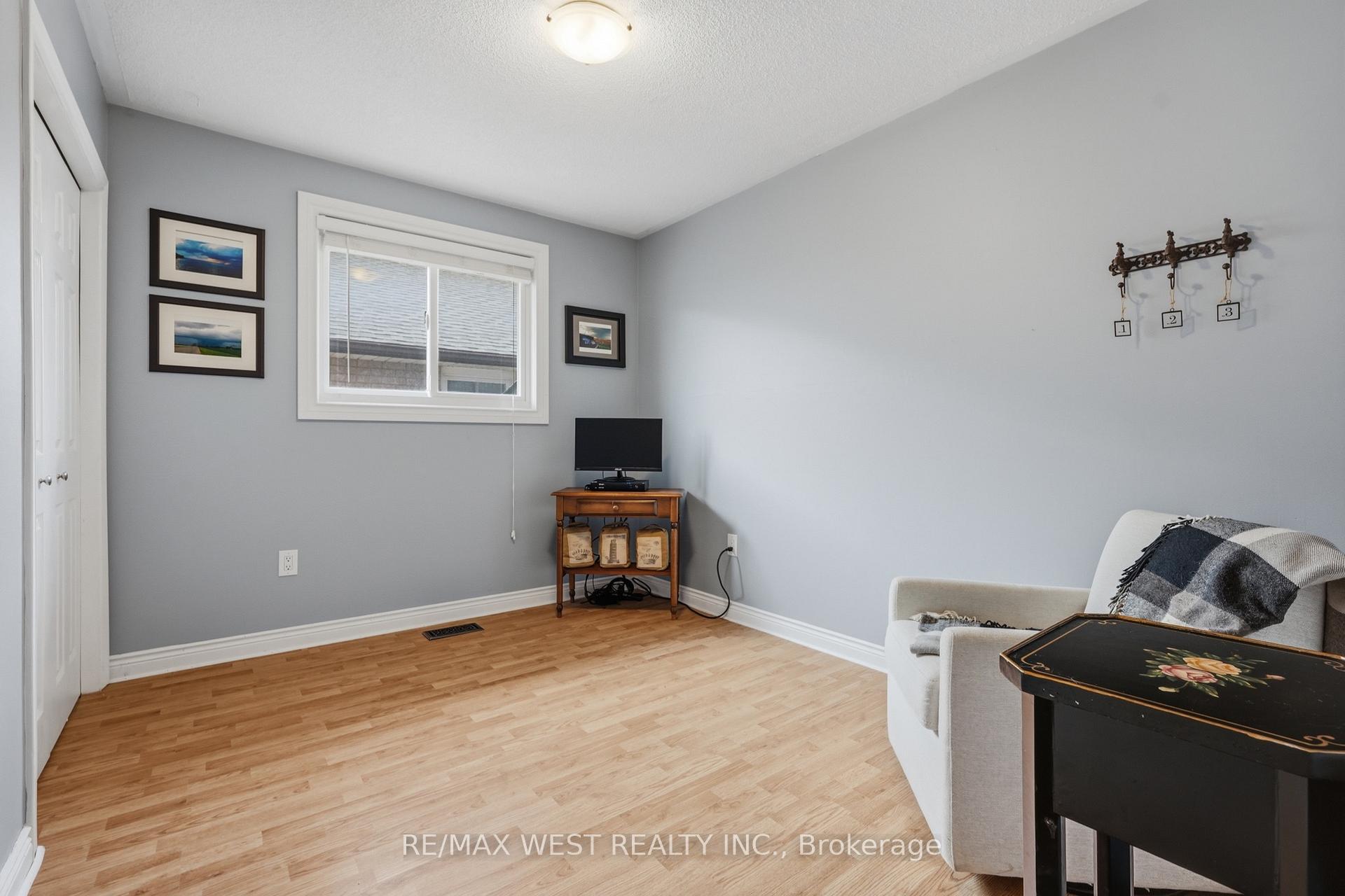 Photo 20 of 515 Berkindale Drive, Hamilton, Riverdale — HOMEH