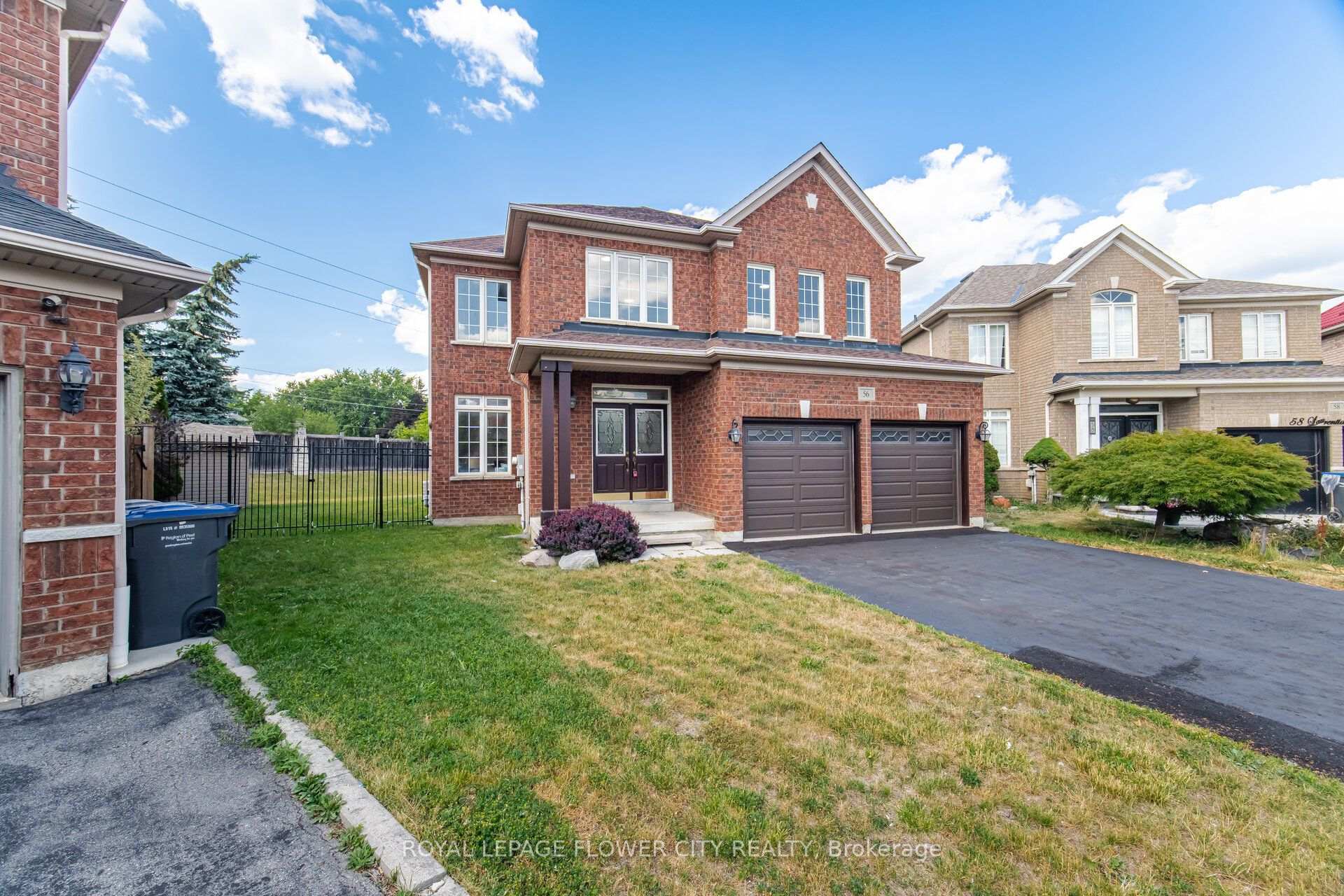 Photo 3 of 56 Laurentide Crescent, Brampton, Vales of Castlemore North — HOMEH