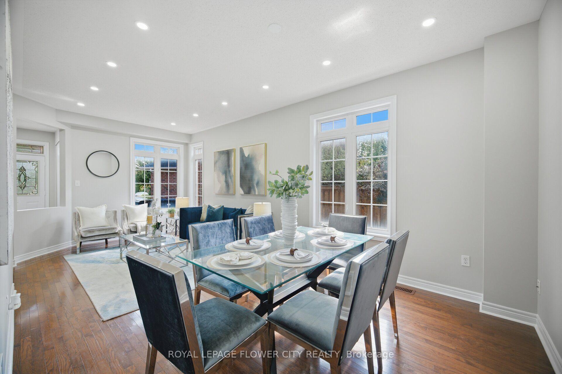 Photo 9 of 56 Laurentide Crescent, Brampton, Vales of Castlemore North — HOMEH