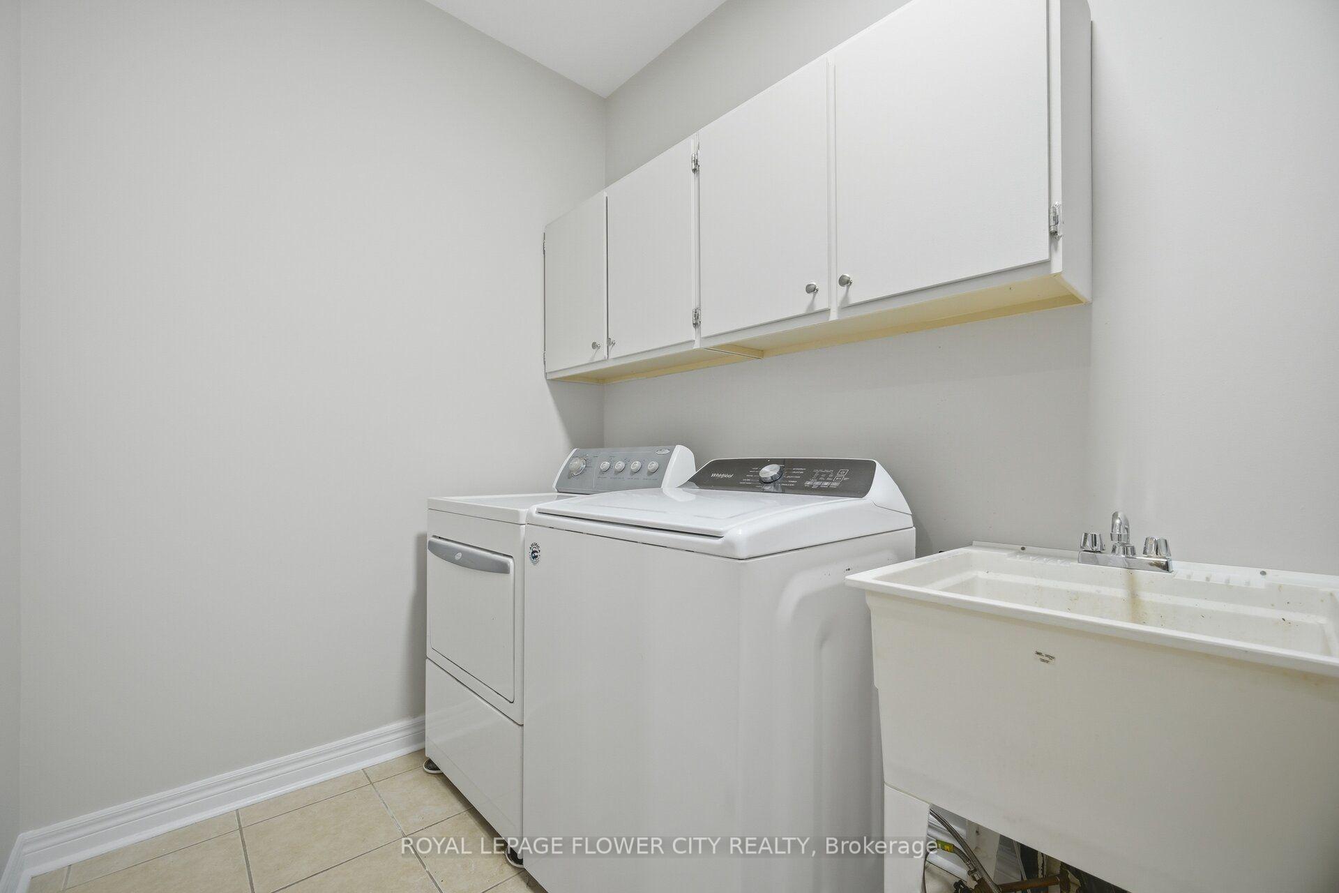 Photo 15 of 56 Laurentide Crescent, Brampton, Vales of Castlemore North — HOMEH