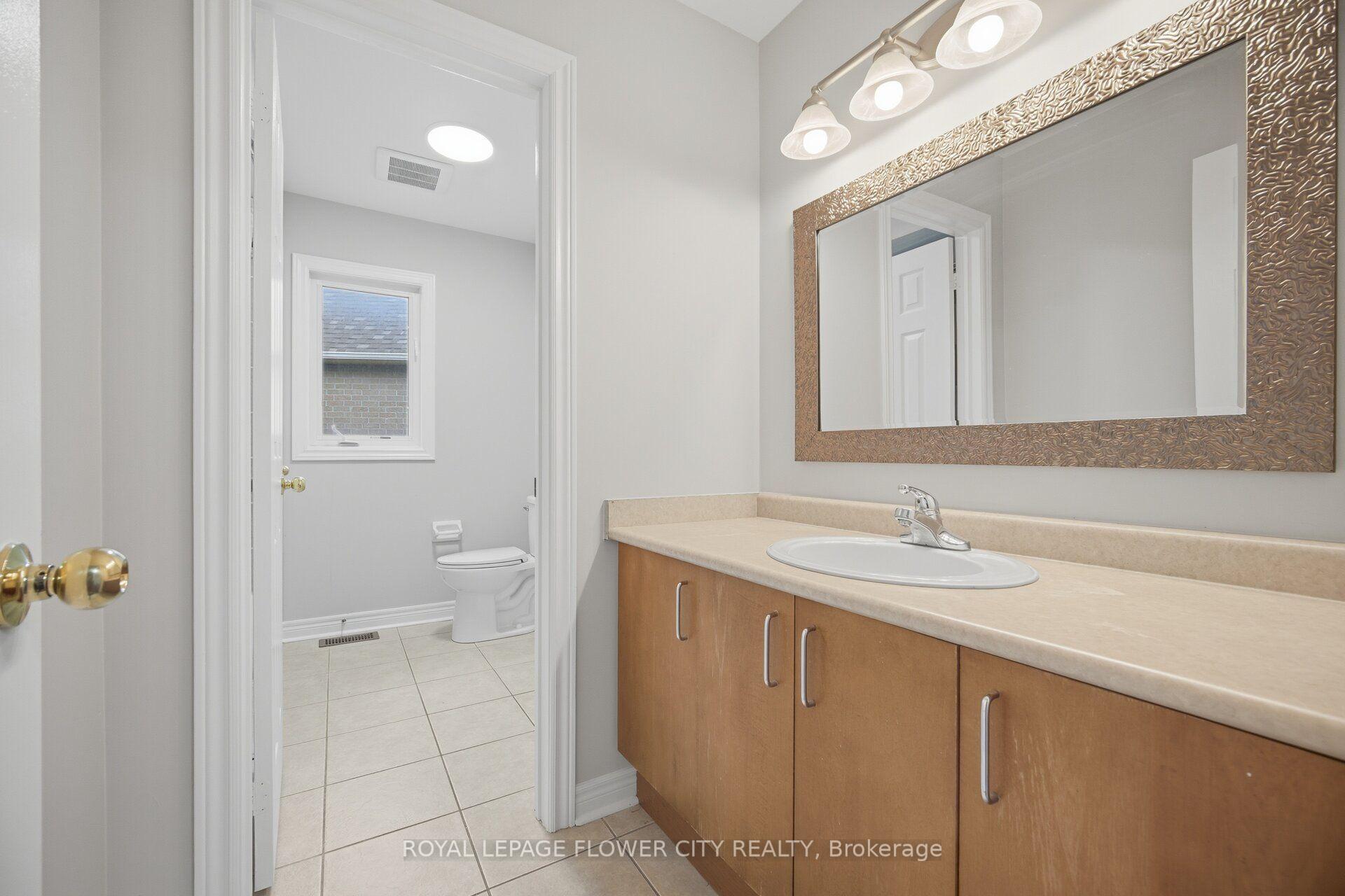 Photo 27 of 56 Laurentide Crescent, Brampton, Vales of Castlemore North — HOMEH