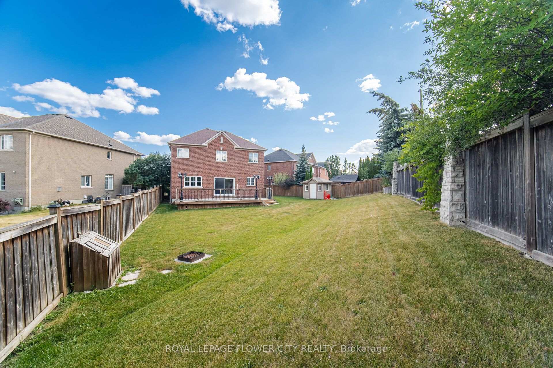 Photo 35 of 56 Laurentide Crescent, Brampton, Vales of Castlemore North — HOMEH