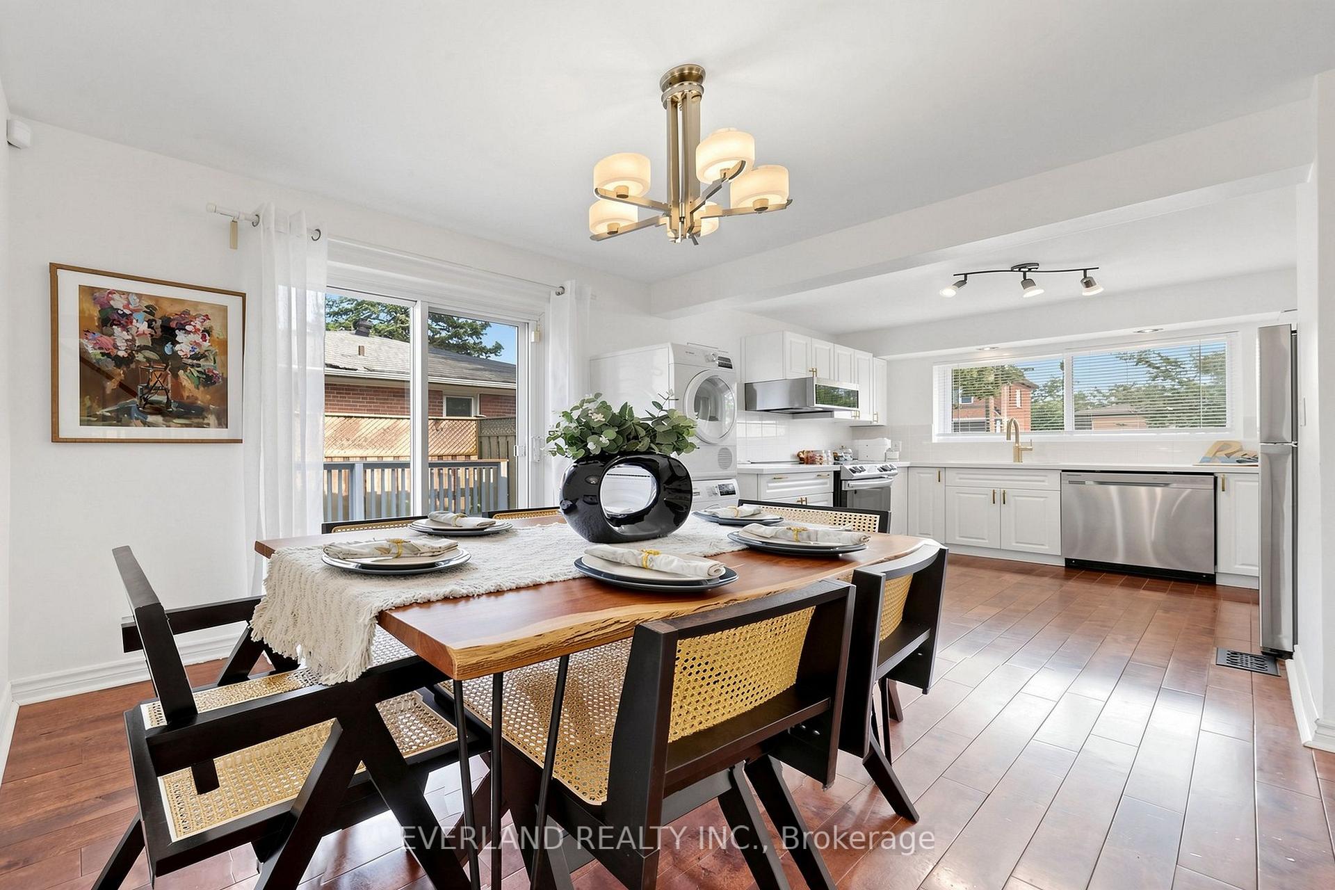 Photo 4 of 38 Six Nations Avenue, Scarborough, Woburn — HOMEH