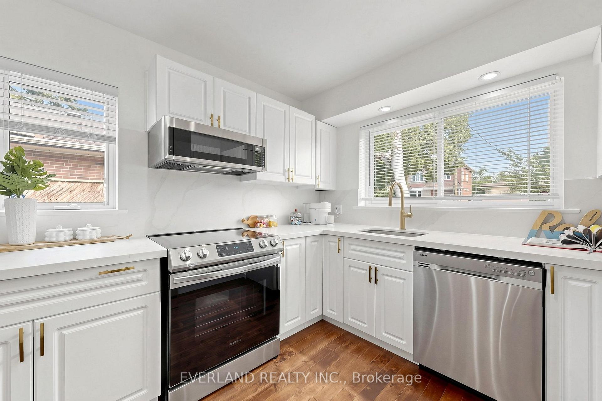Photo 7 of 38 Six Nations Avenue, Scarborough, Woburn — HOMEH
