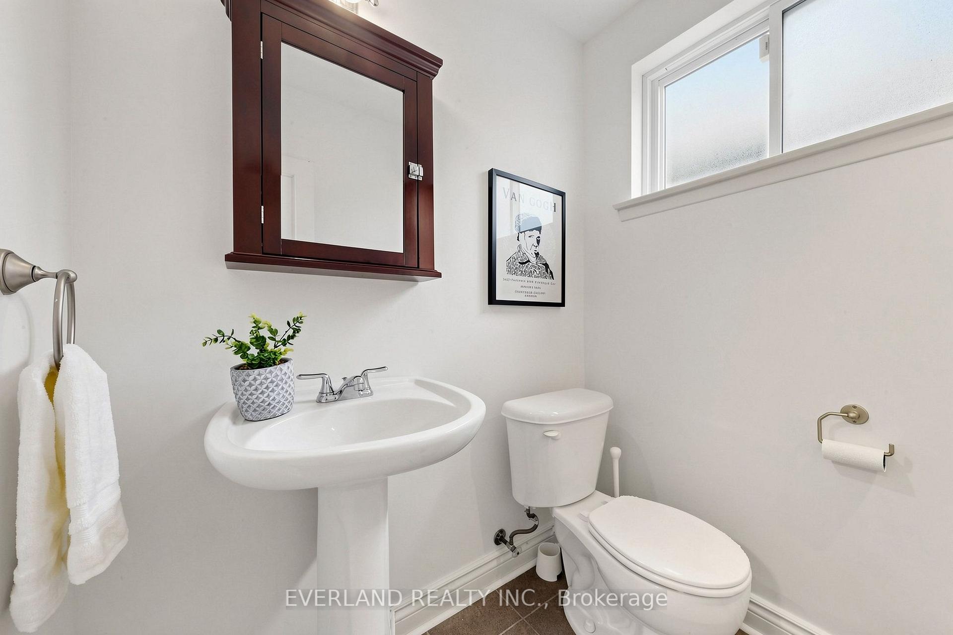 Photo 13 of 38 Six Nations Avenue, Scarborough, Woburn — HOMEH