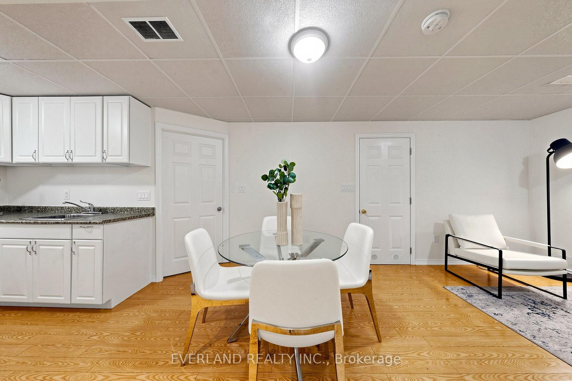 Photo 24 of 38 Six Nations Avenue, Scarborough, Woburn — HOMEH