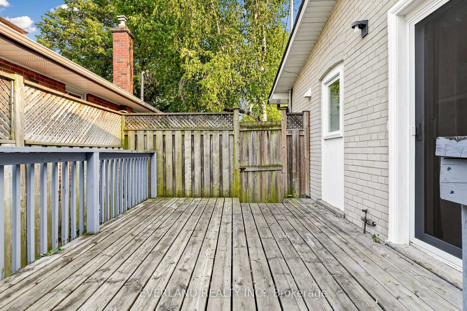 Photo 33 of 38 Six Nations Avenue, Scarborough, Woburn — HOMEH