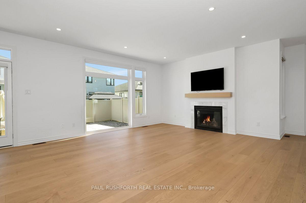Photo 8 of 607 Gendarme Circle, Ottawa, Mer Bleue/Bradley Estates/Anderson Park — HOMEH
