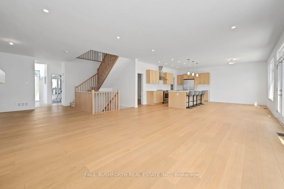 Photo 12 of 607 Gendarme Circle, Ottawa, Mer Bleue/Bradley Estates/Anderson Park — HOMEH