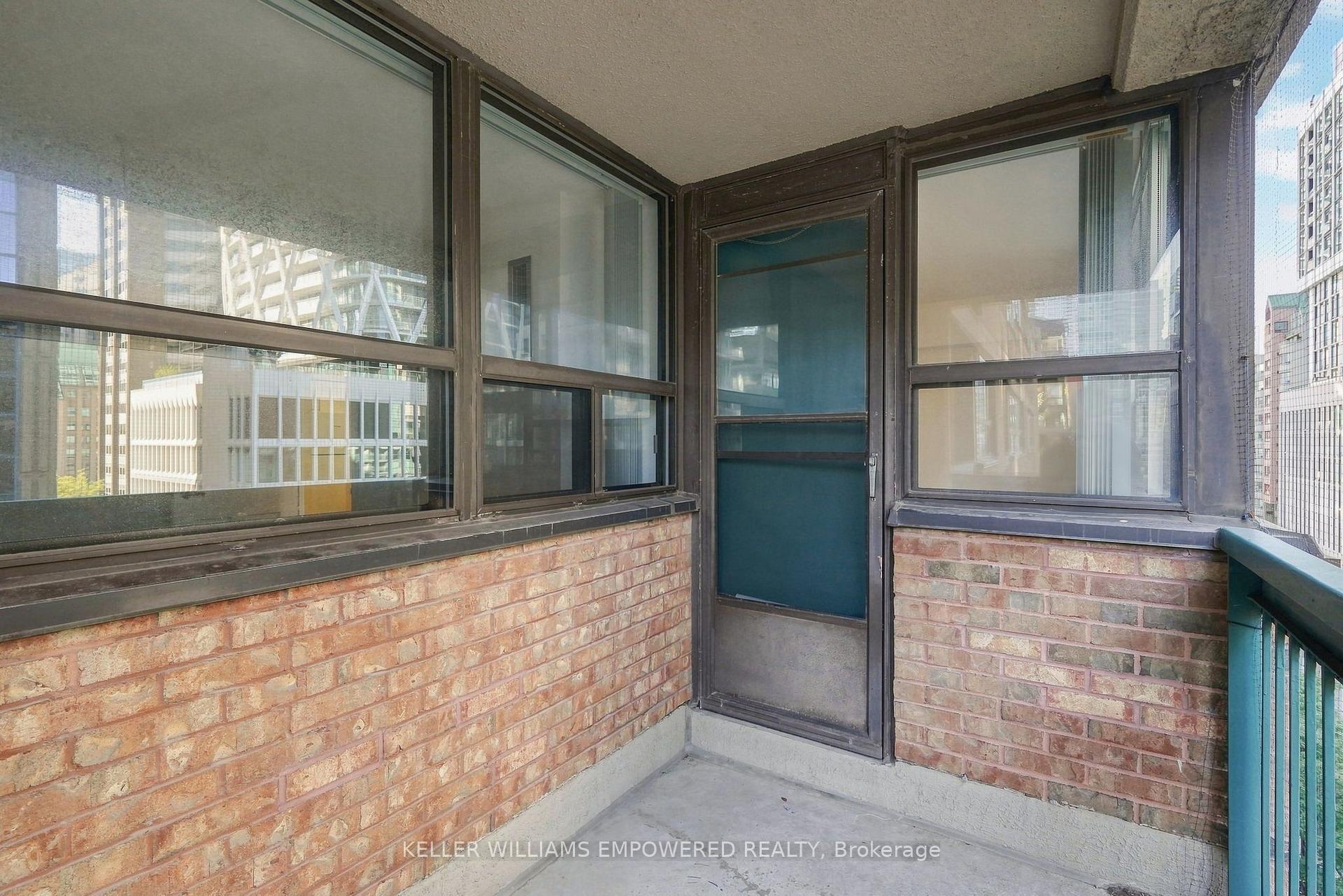 Photo 28 of Unit 719, 80 St Patrick Street, Toronto, Kensington-Chinatown — HOMEH