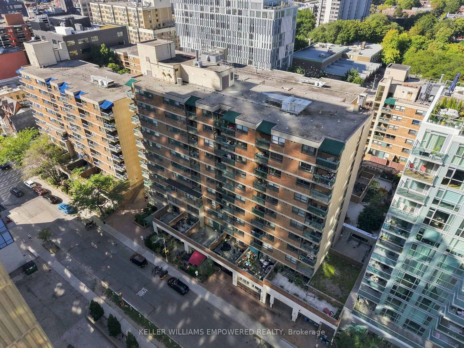 Photo 42 of Unit 719, 80 St Patrick Street, Toronto, Kensington-Chinatown — HOMEH