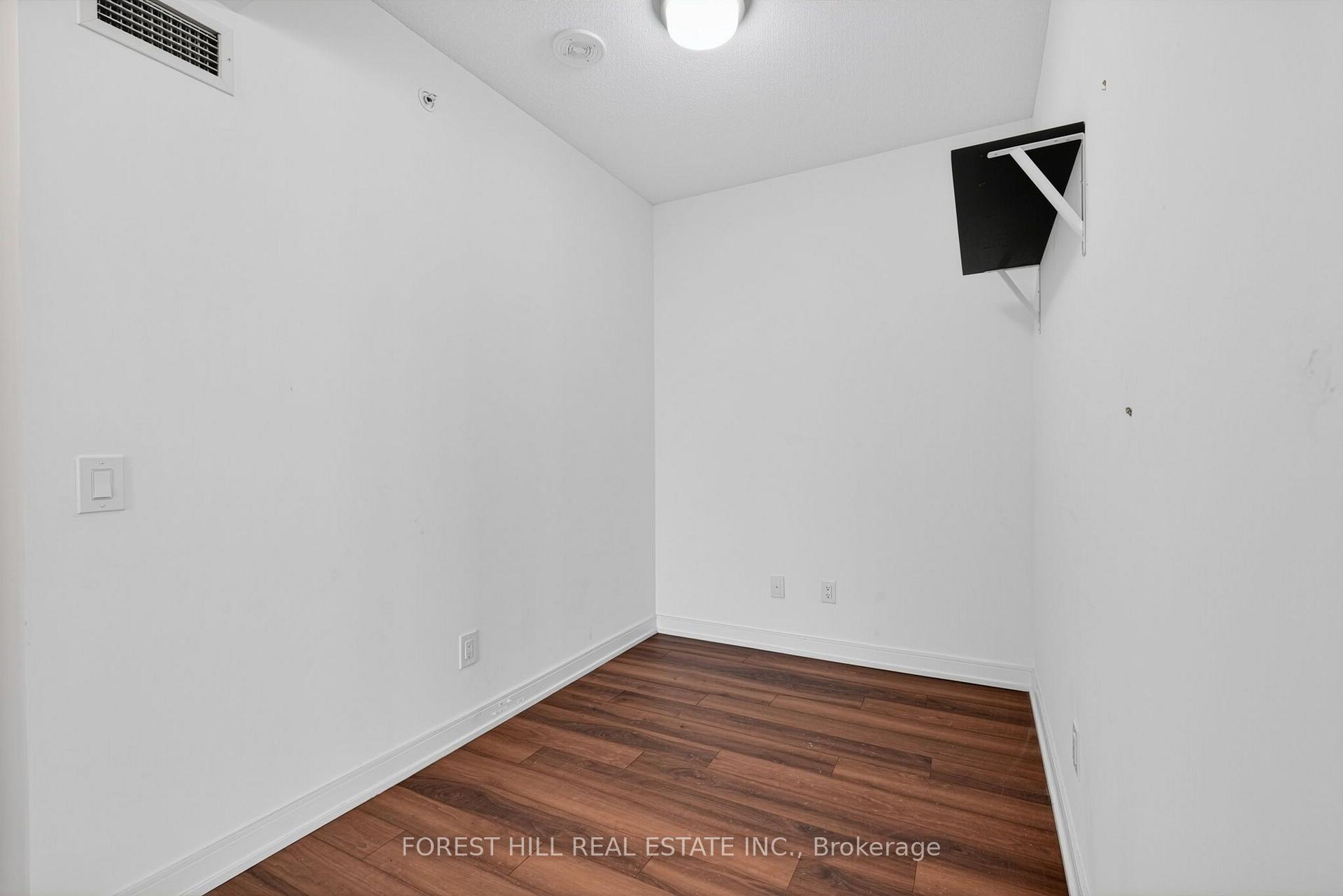 Photo 7 of Unit 1708, 30 Samuel Wood Way, Etobicoke, Islington-City Centre West — HOMEH