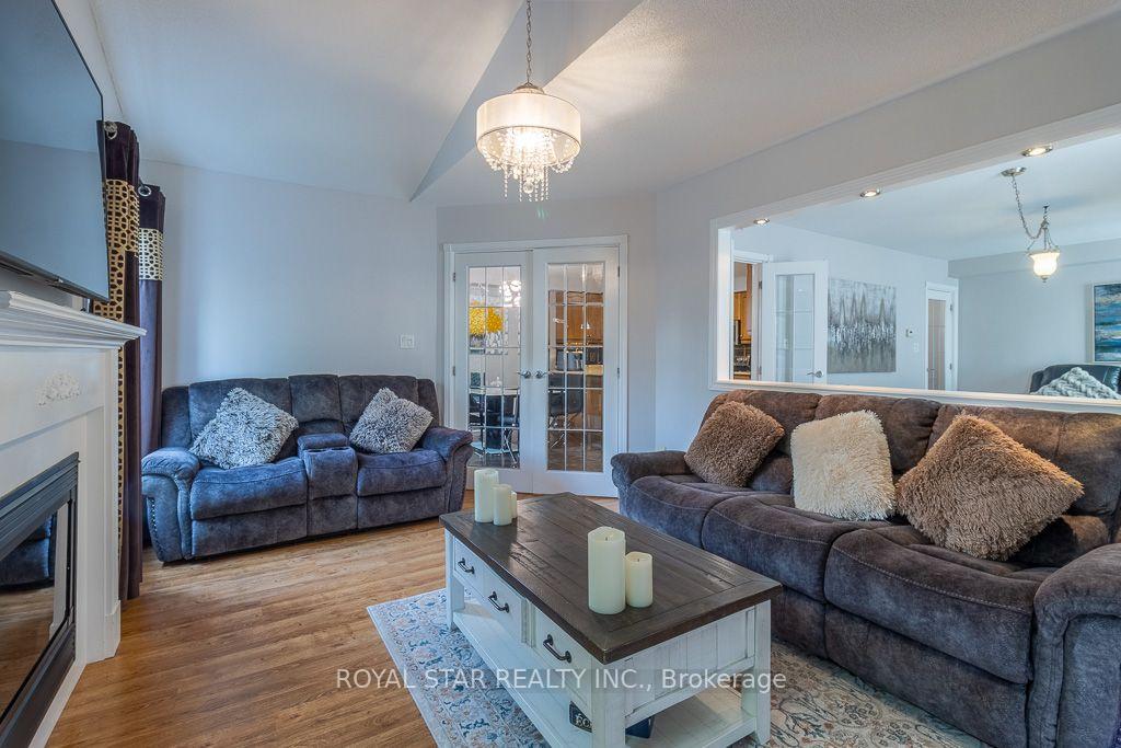 Photo 6 of 1164 Stire Street, Oshawa, Pinecrest — HOMEH