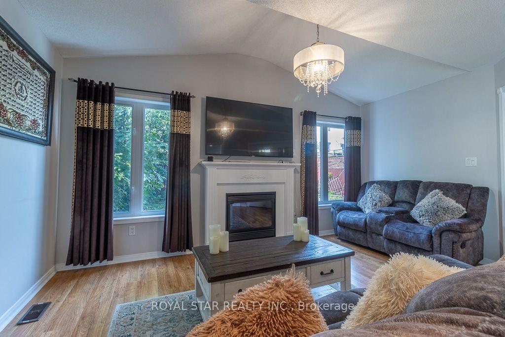 Photo 7 of 1164 Stire Street, Oshawa, Pinecrest — HOMEH
