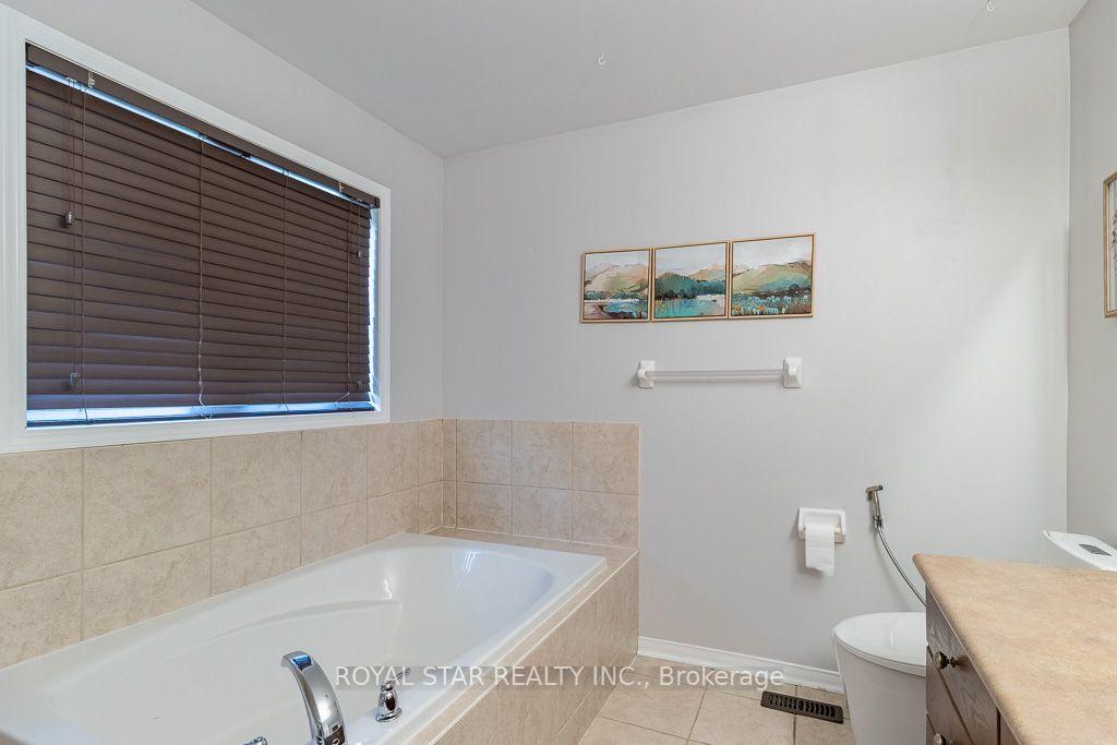 Photo 19 of 1164 Stire Street, Oshawa, Pinecrest — HOMEH