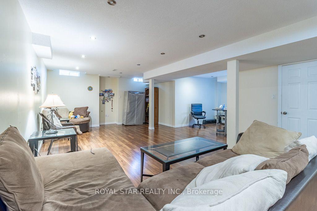 Photo 23 of 1164 Stire Street, Oshawa, Pinecrest — HOMEH