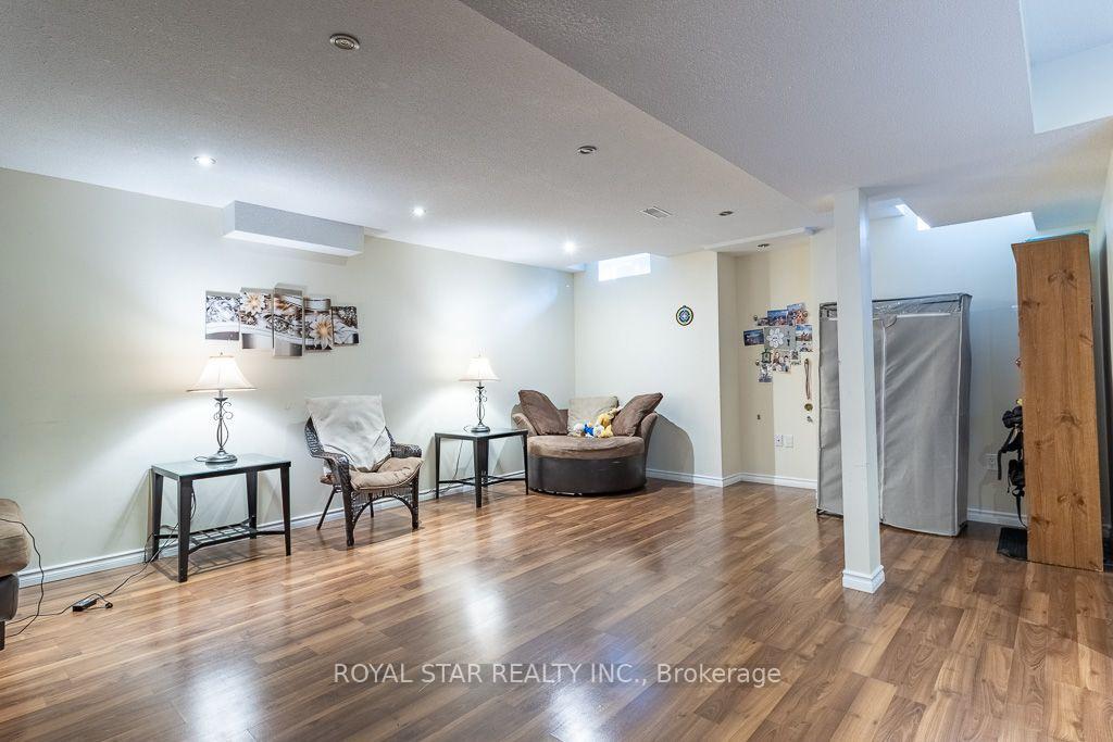Photo 24 of 1164 Stire Street, Oshawa, Pinecrest — HOMEH