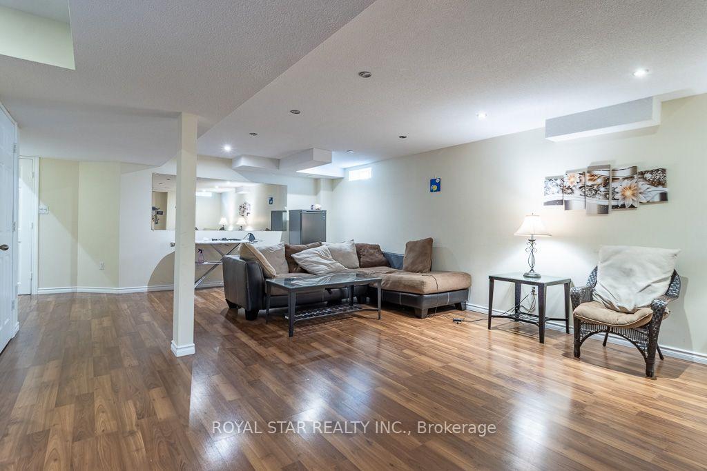 Photo 25 of 1164 Stire Street, Oshawa, Pinecrest — HOMEH