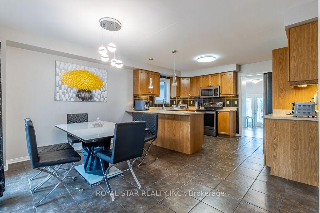 Photo 34 of 1164 Stire Street, Oshawa, Pinecrest — HOMEH