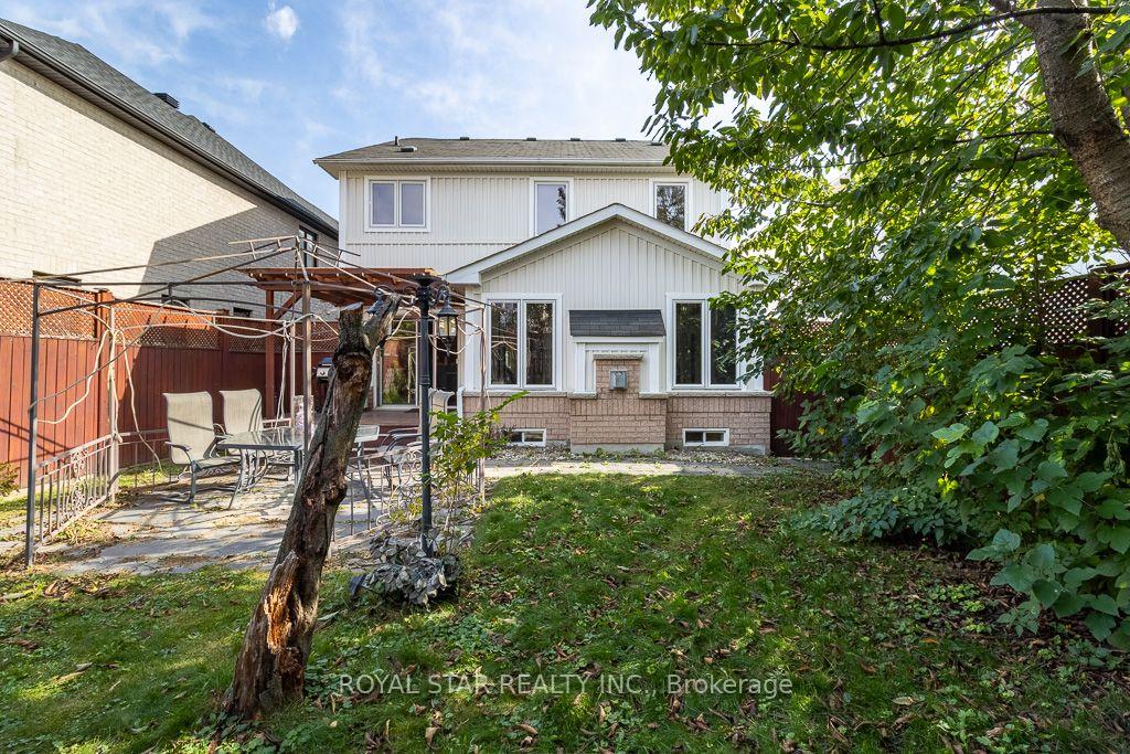Photo 36 of 1164 Stire Street, Oshawa, Pinecrest — HOMEH