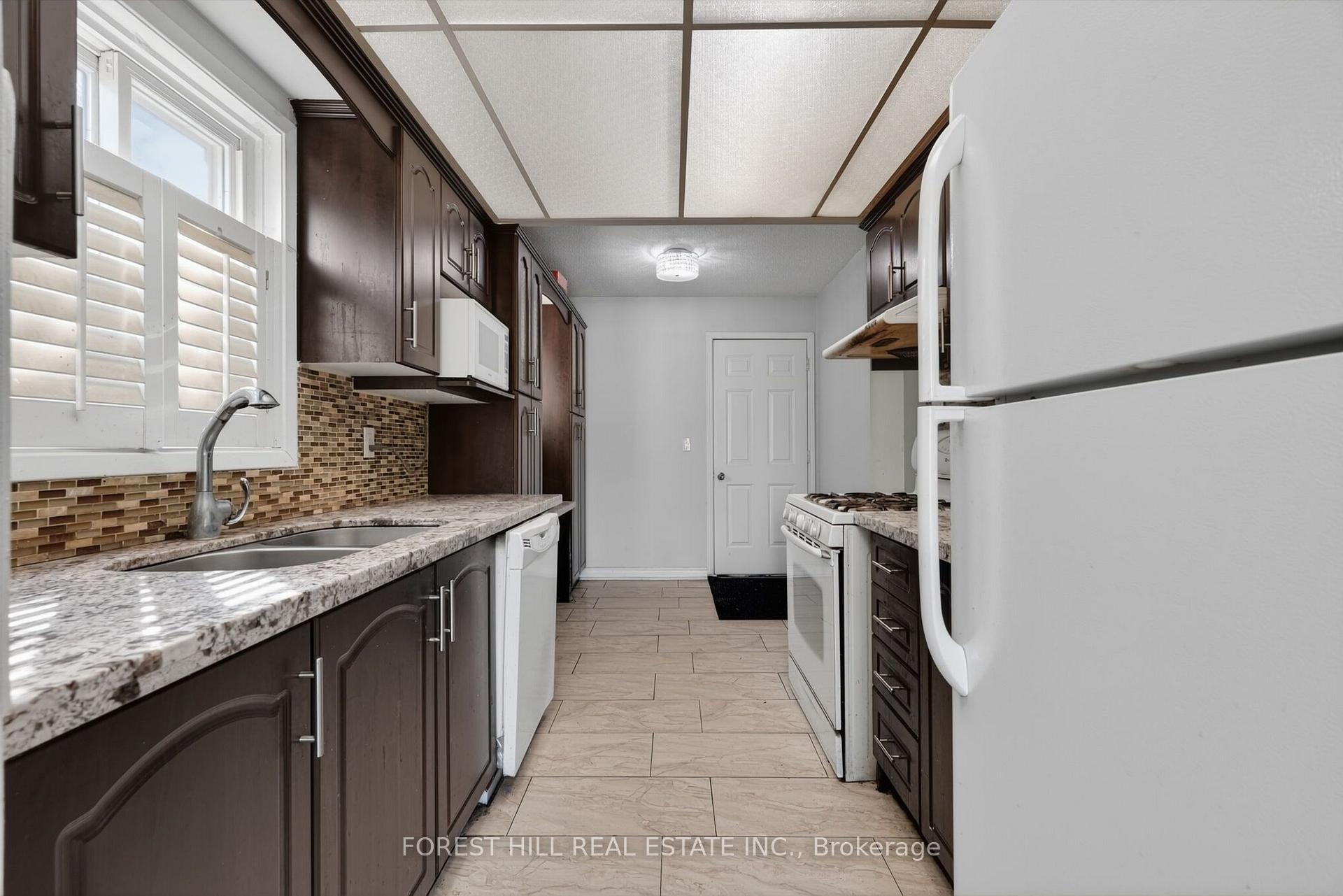 Photo 13 of 27 Saturn Drive, Brampton, Madoc — HOMEH