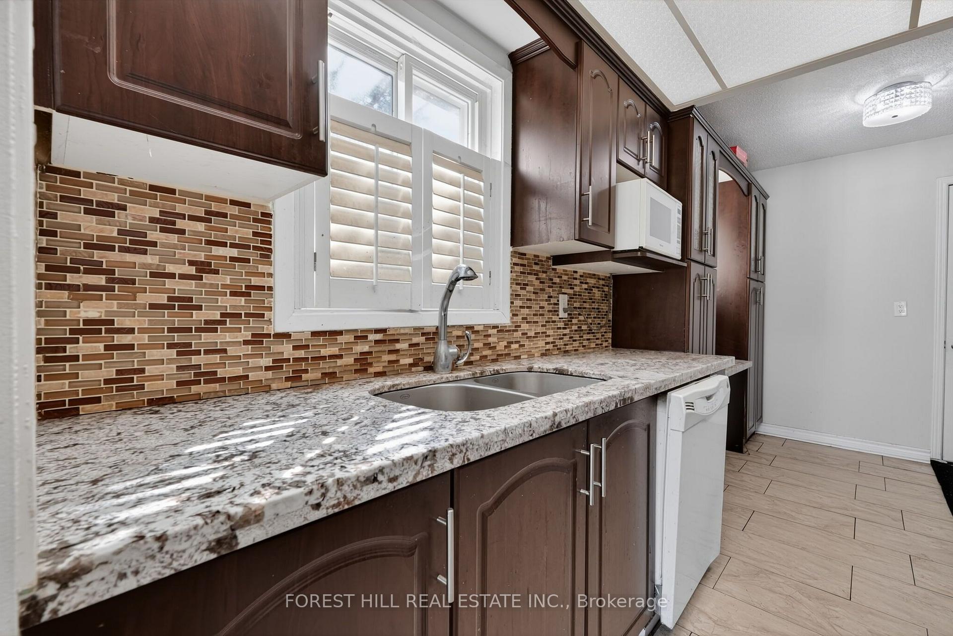 Photo 14 of 27 Saturn Drive, Brampton, Madoc — HOMEH