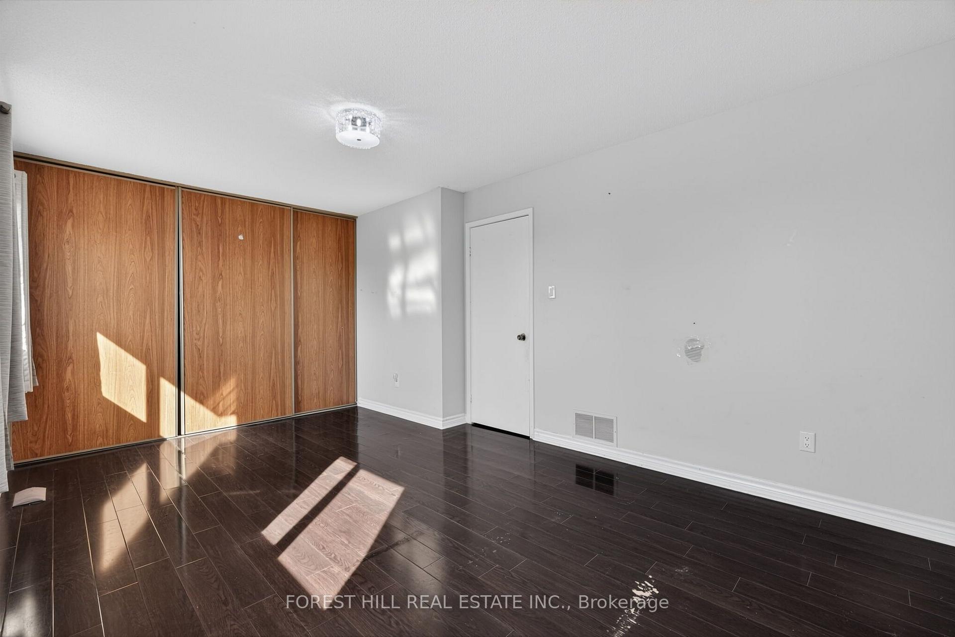 Photo 22 of 27 Saturn Drive, Brampton, Madoc — HOMEH