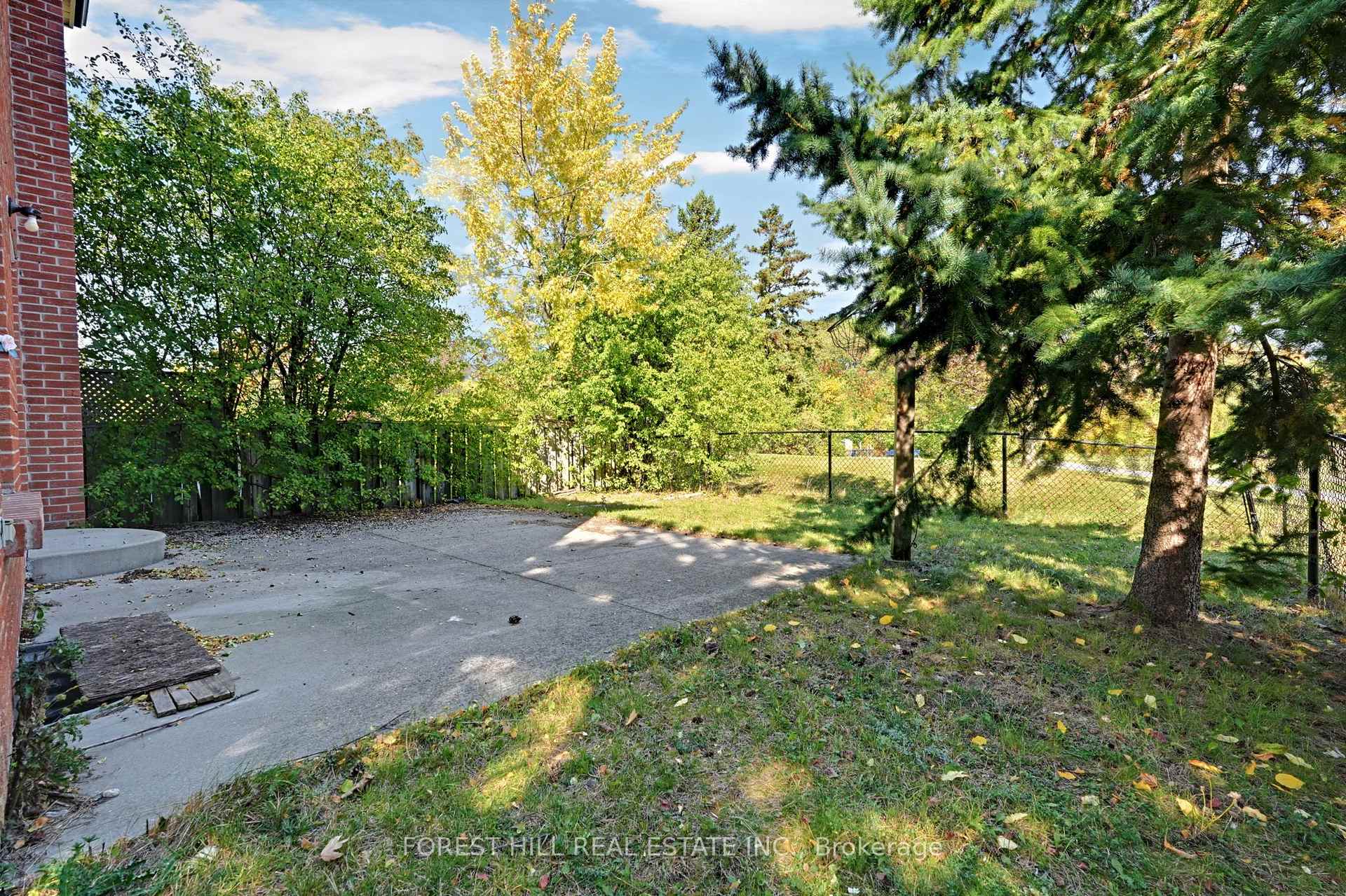 Photo 41 of 27 Saturn Drive, Brampton, Madoc — HOMEH