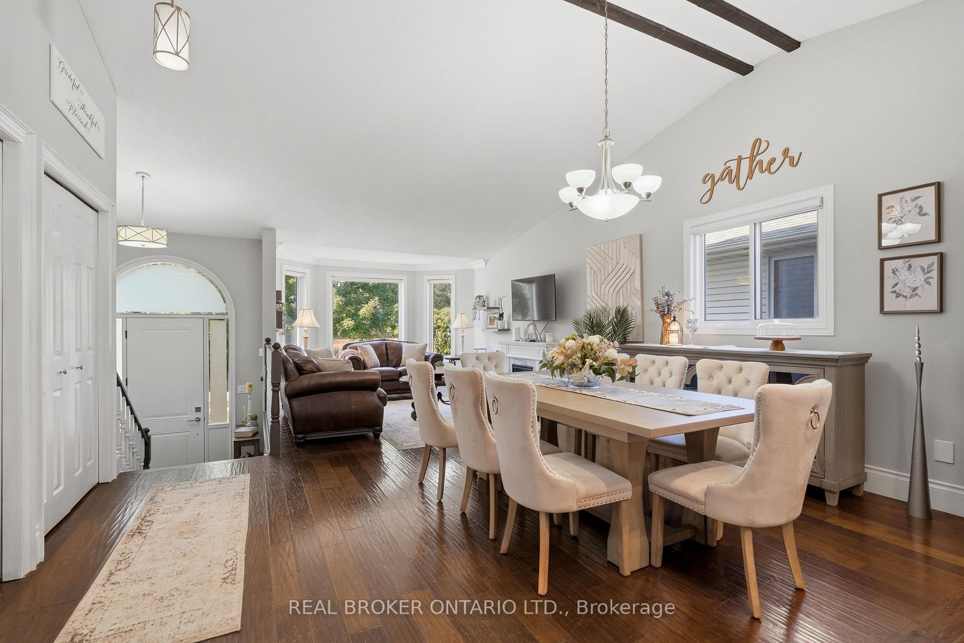 Photo 16 of 8 Moyle Drive, Brantford, Mayfair — HOMEH