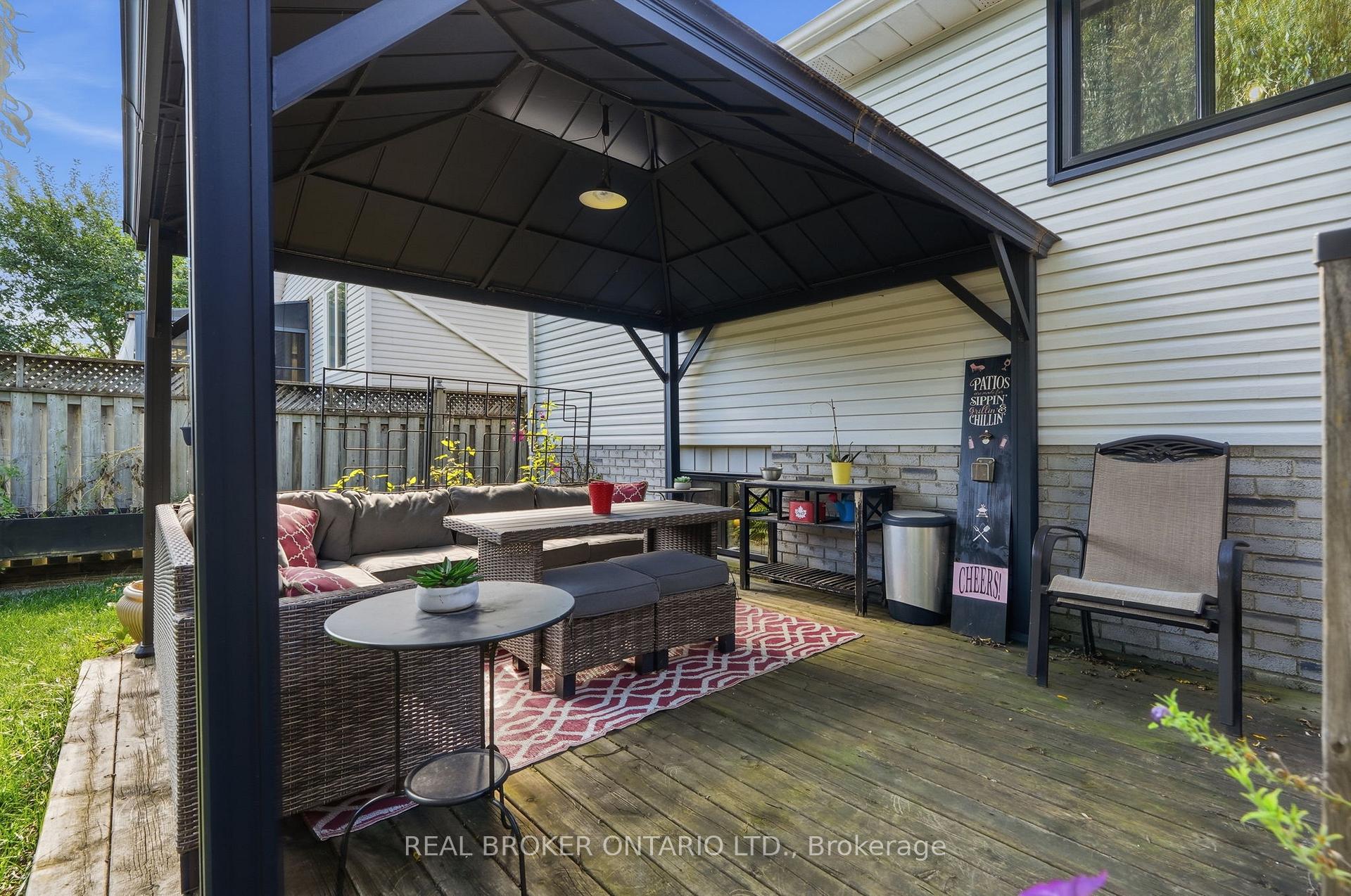 Photo 40 of 8 Moyle Drive, Brantford, Mayfair — HOMEH