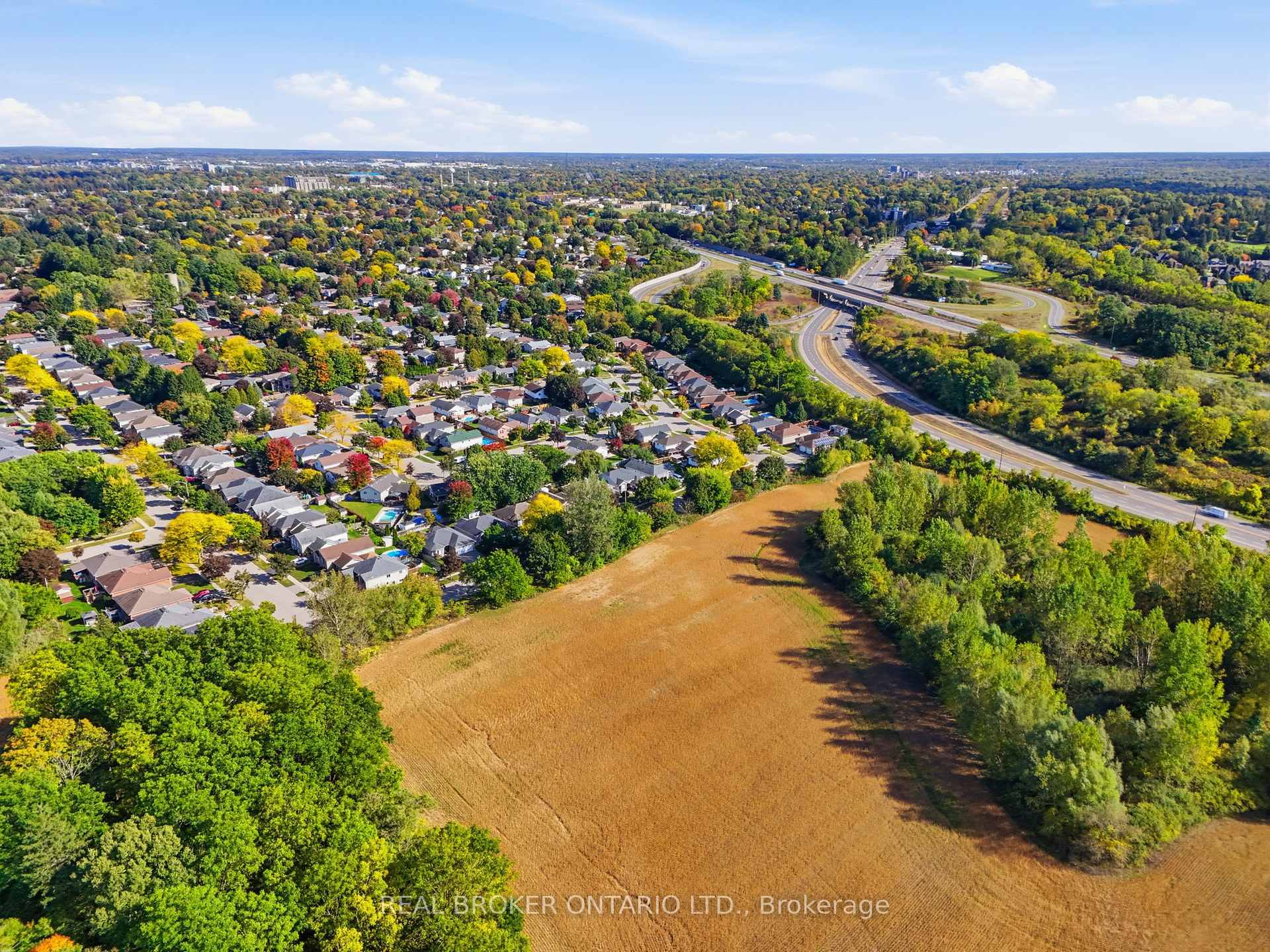 Photo 44 of 8 Moyle Drive, Brantford, Mayfair — HOMEH