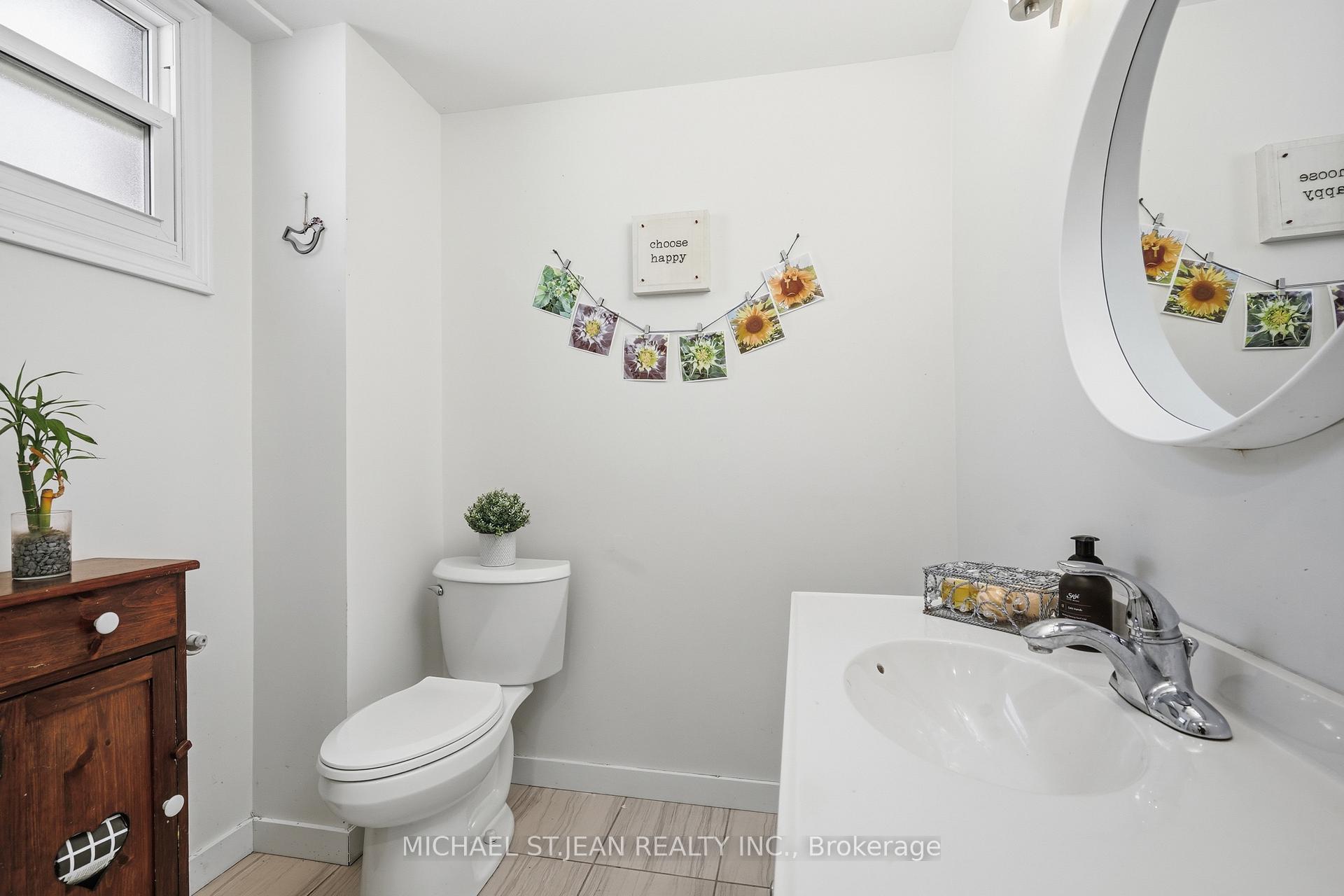 Photo 24 of 658 Upper Wellington Street, Hamilton, Centremount — HOMEH