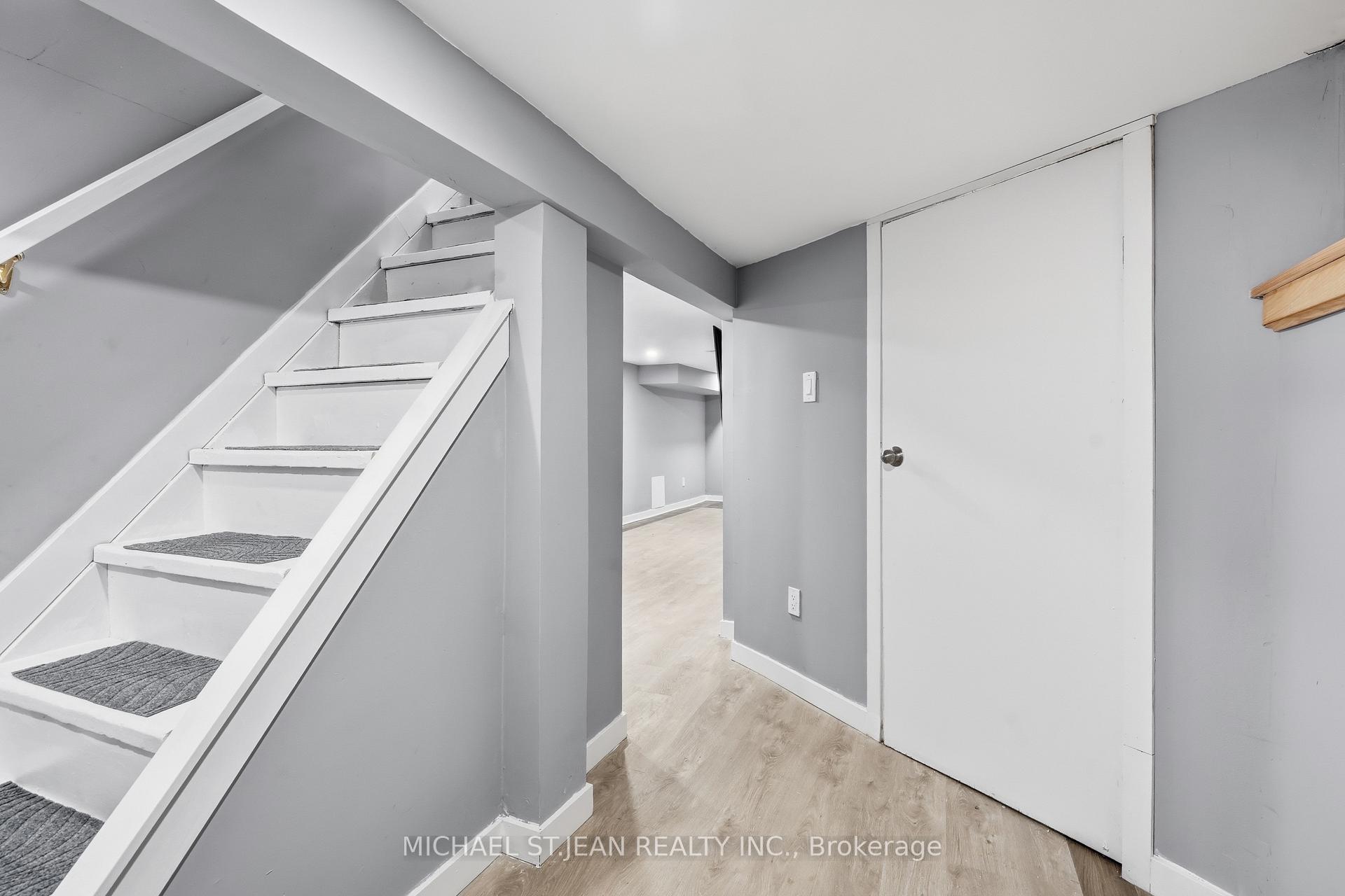 Photo 29 of 658 Upper Wellington Street, Hamilton, Centremount — HOMEH