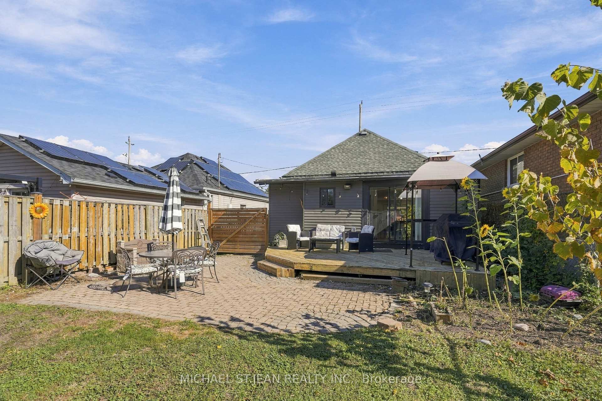 Photo 42 of 658 Upper Wellington Street, Hamilton, Centremount — HOMEH