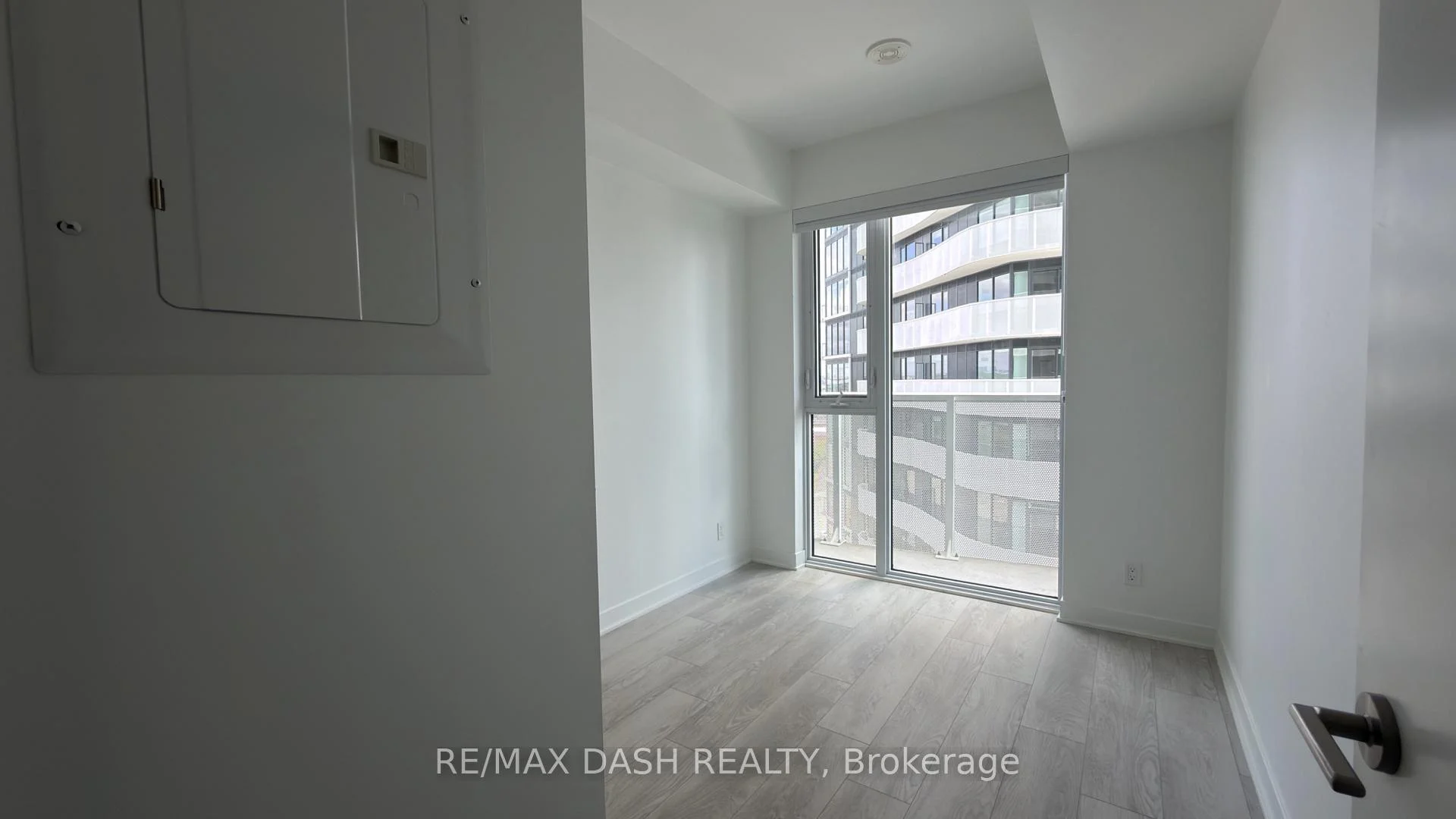 Photo 20 of Unit 504, 10 Flavelle Trail, Vaughan, Steeles West Industrial — HOMEH