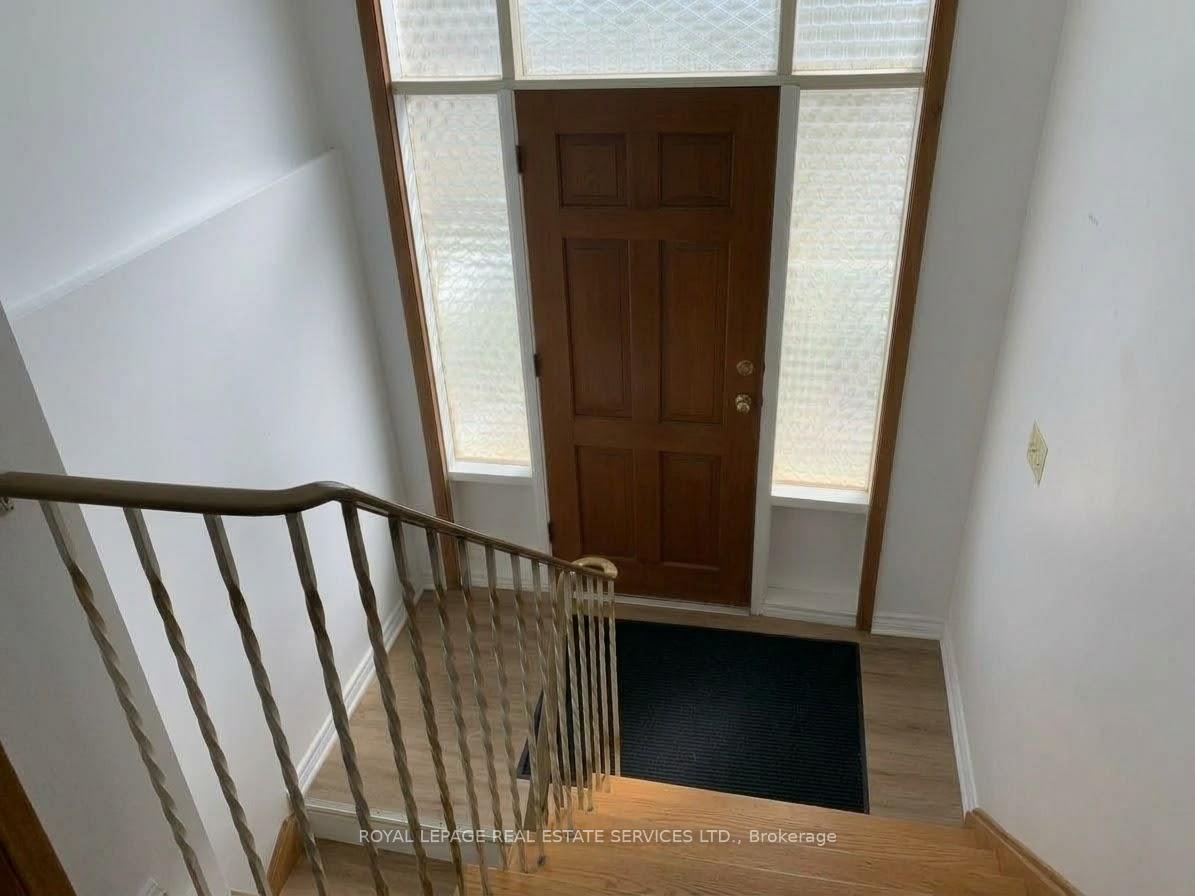 Photo 3 of Unit Upper, 66 Terryhill Crescent, Scarborough, Agincourt South-Malvern West — HOMEH