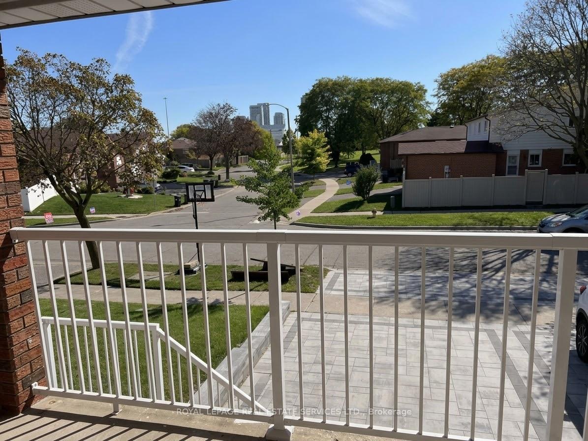 Photo 8 of Unit Upper, 66 Terryhill Crescent, Scarborough, Agincourt South-Malvern West — HOMEH