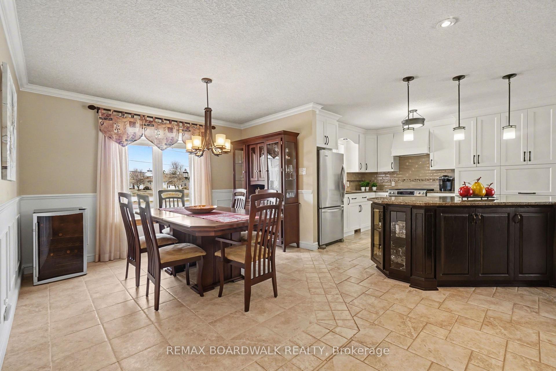 Photo 13 of 32 Faucher Boulevard, Casselman, Casselman — HOMEH