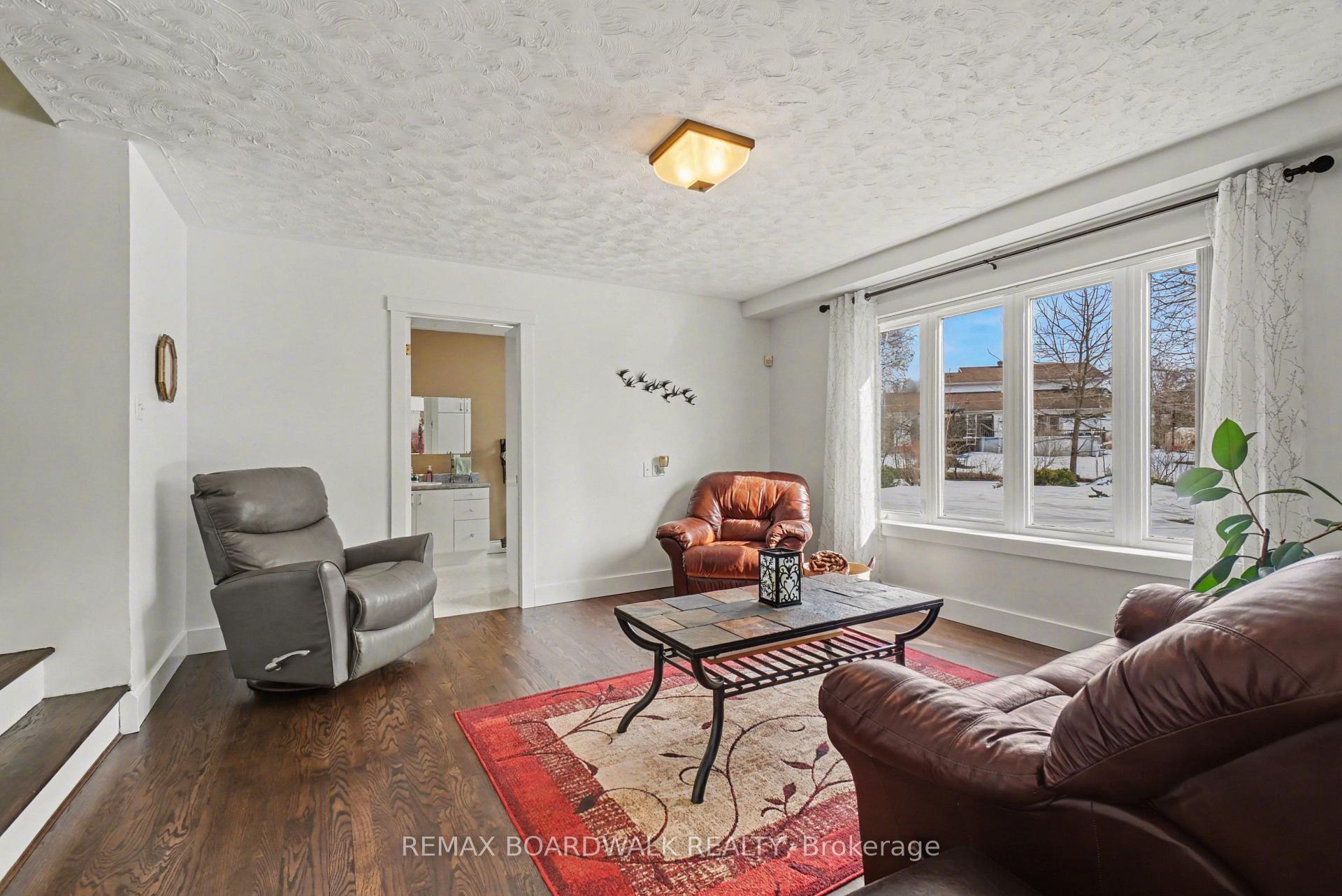 Photo 16 of 32 Faucher Boulevard, Casselman, Casselman — HOMEH