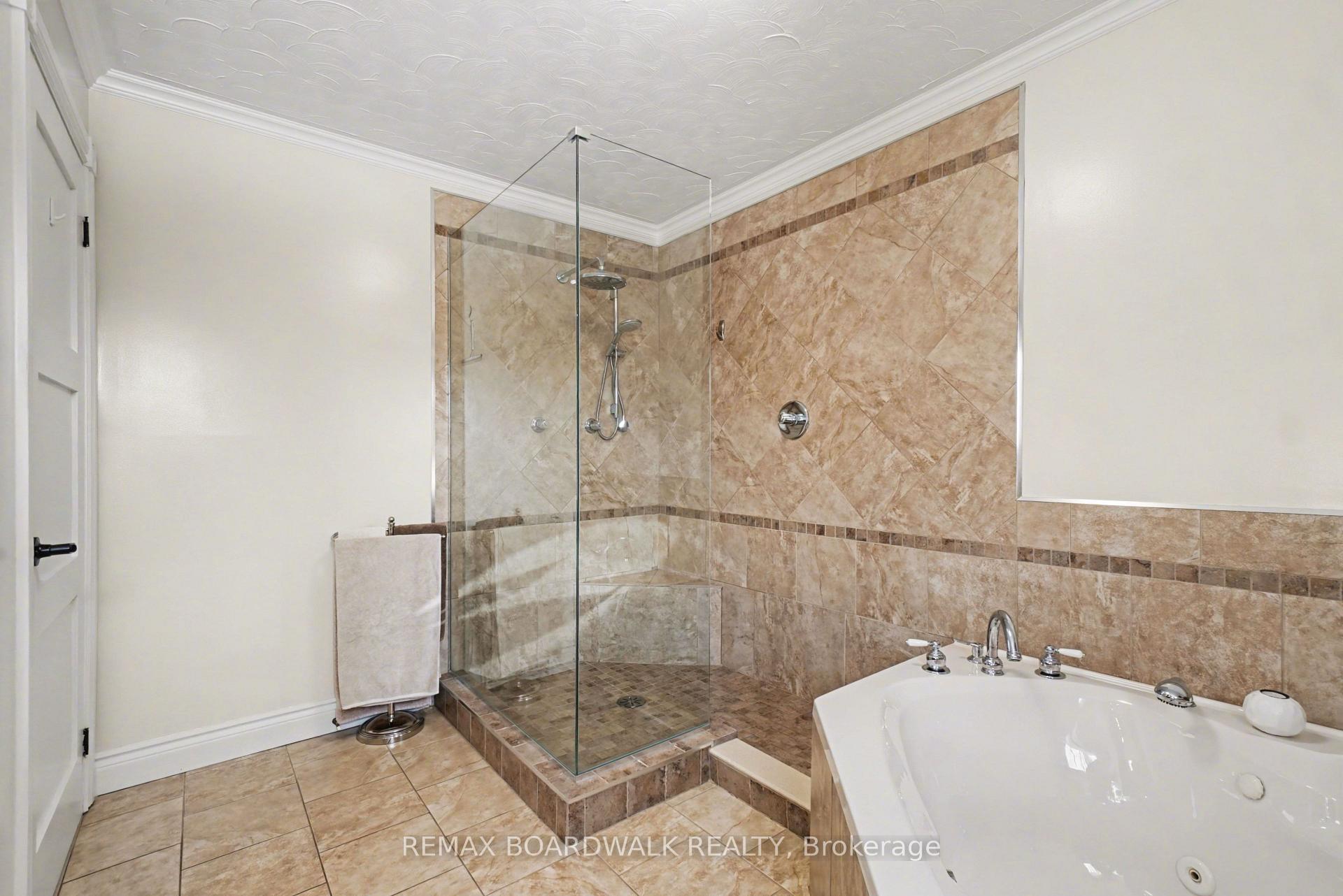 Photo 21 of 32 Faucher Boulevard, Casselman, Casselman — HOMEH