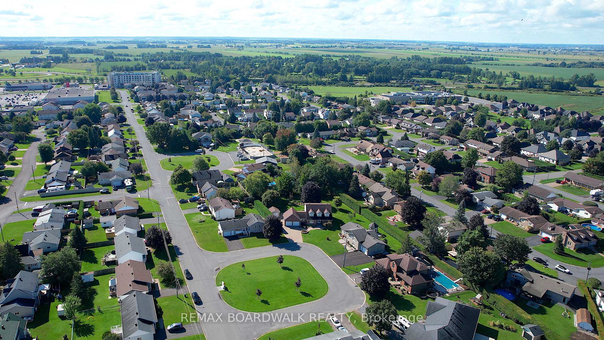Photo 44 of 32 Faucher Boulevard, Casselman, Casselman — HOMEH