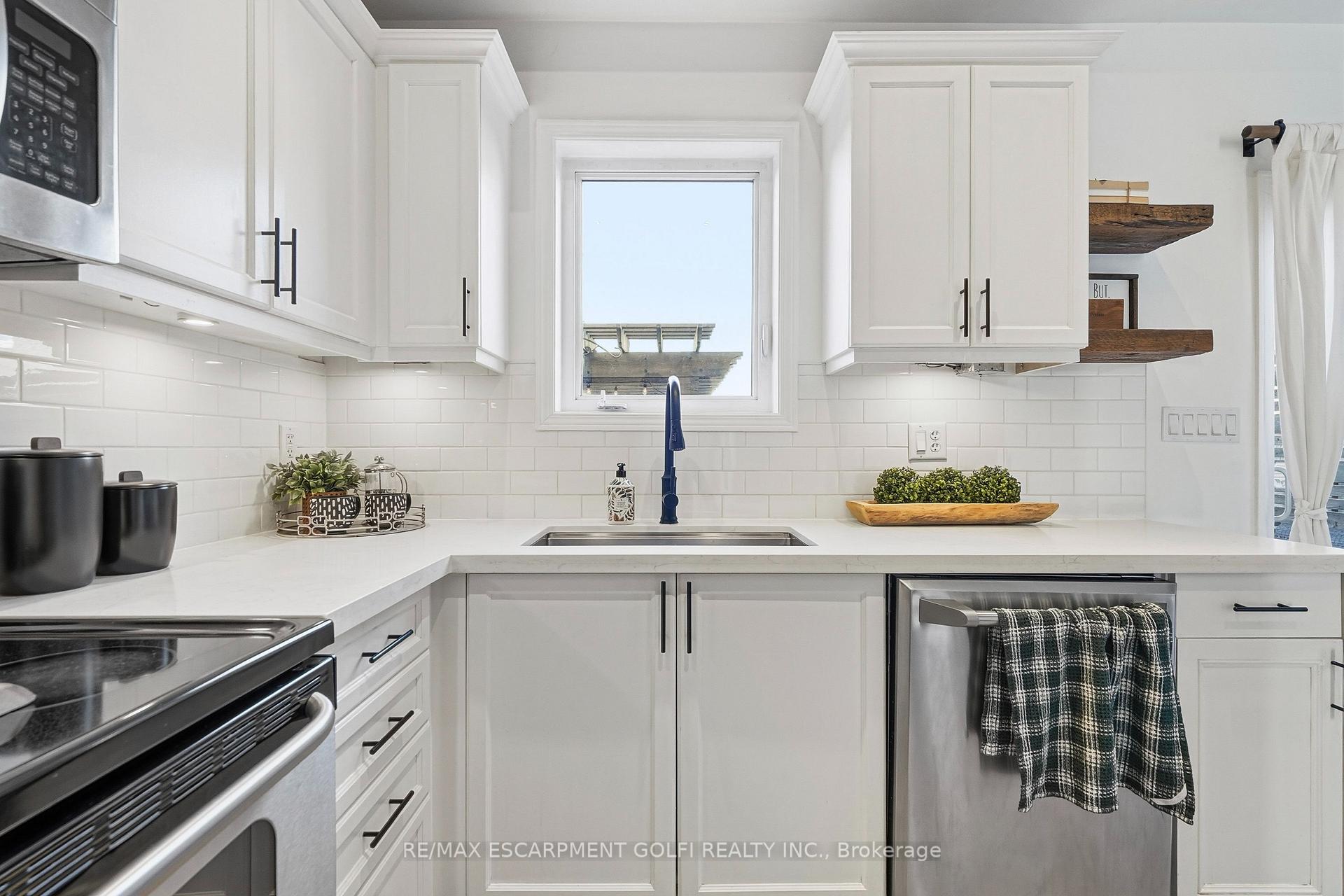 Photo 12 of 86 Springstead Avenue, Hamilton, Stoney Creek — HOMEH
