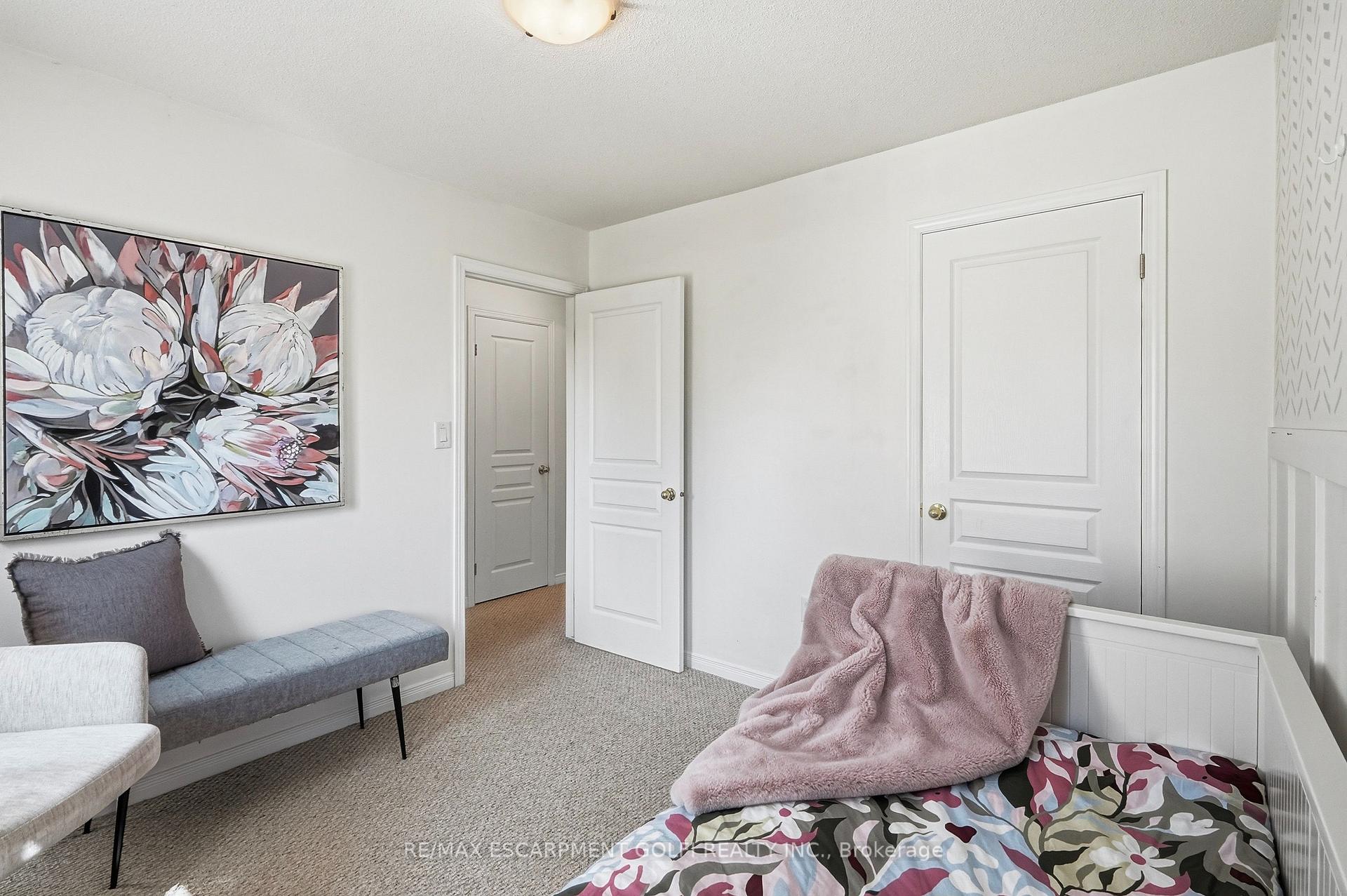 Photo 20 of 86 Springstead Avenue, Hamilton, Stoney Creek — HOMEH